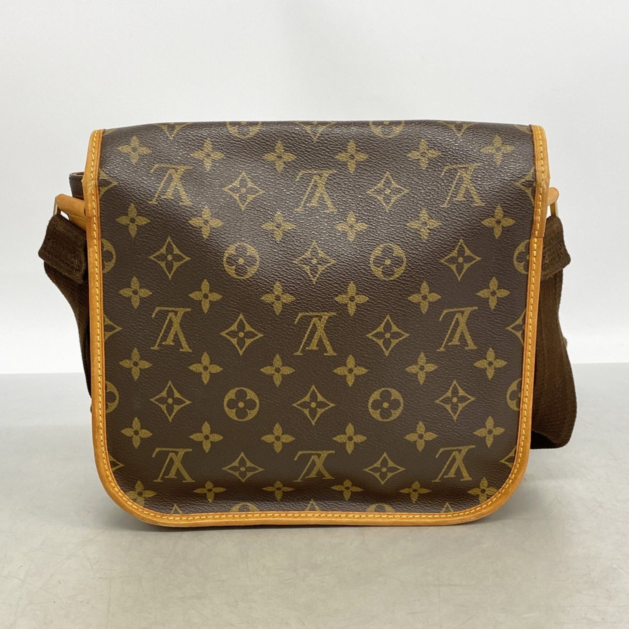 Louis Vuitton Brown Shoulder Bag (Pre-Owned)