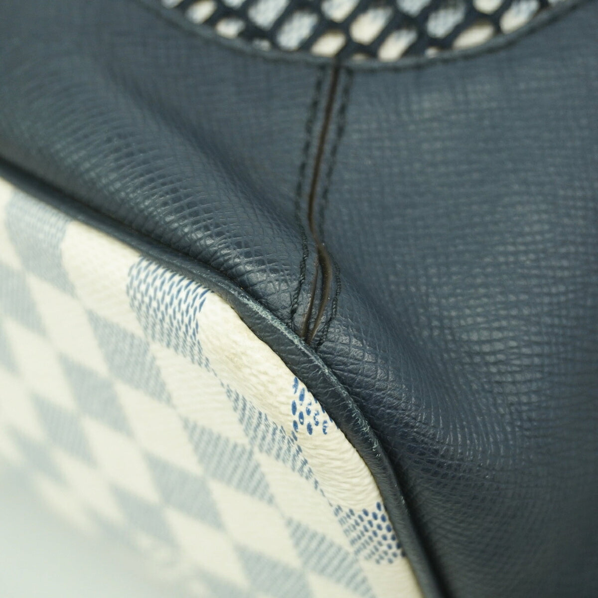 Louis Vuitton Navy White Backpack (Pre-Owned)