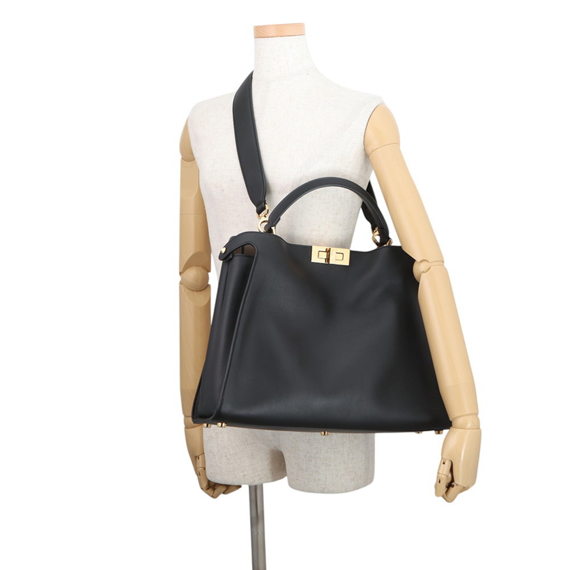 Fendi Black Leather Handbag Shoulder Bag (Pre-Owned)