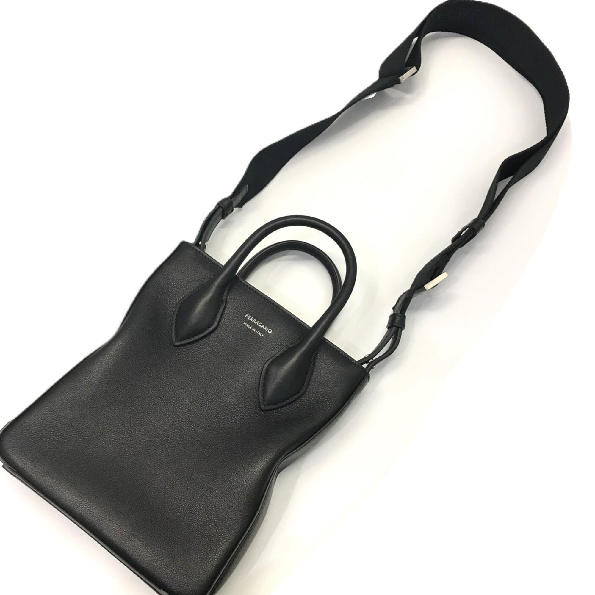 Salvatore Ferragamo Black Leather Jacquard Shoulder Bag (Pre-Owned)