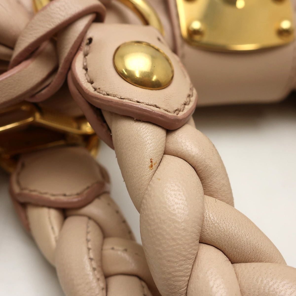 Miu Miu Leather Handbag (Pre-Owned)