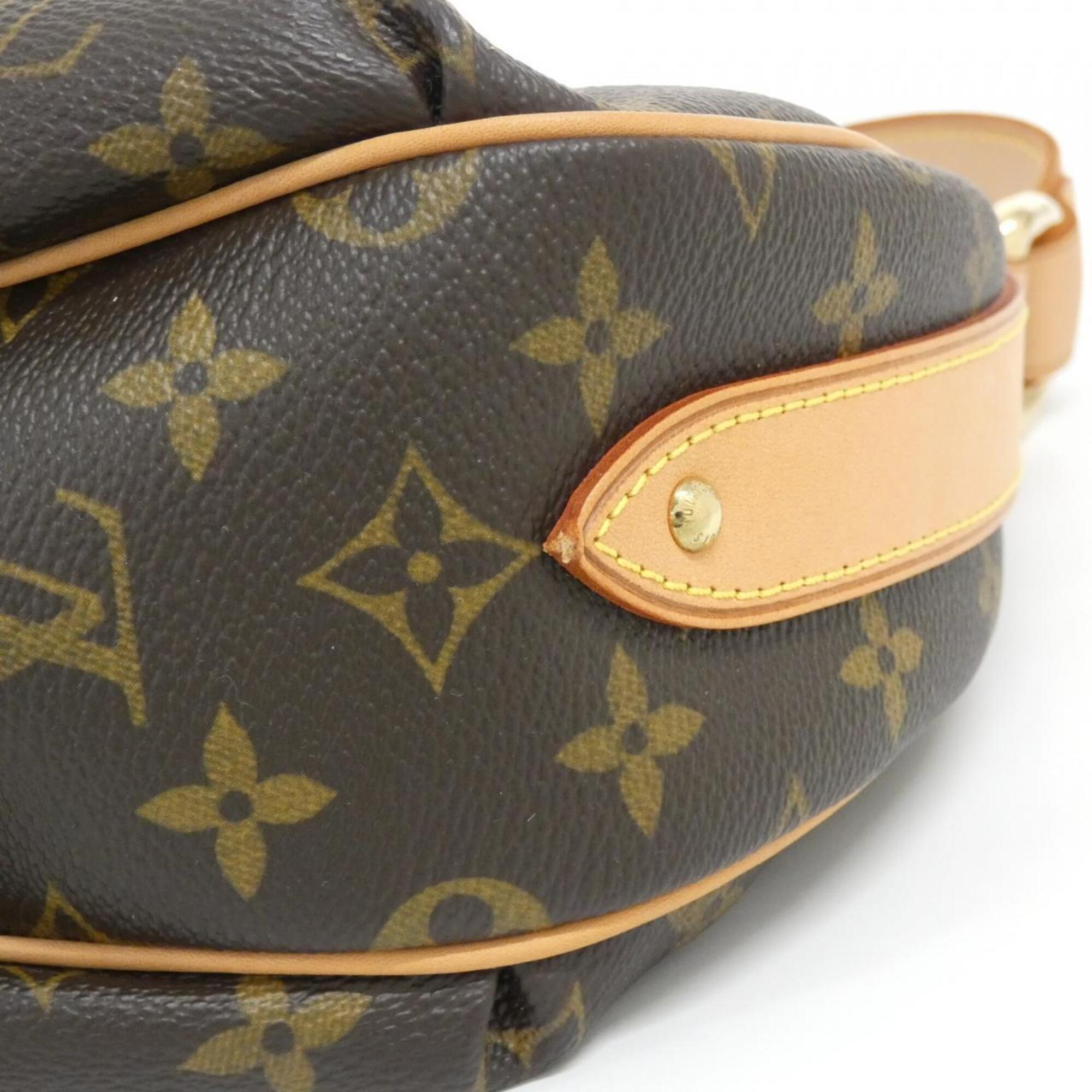Louis Vuitton Marron Coated Canvas Shoulder Bag (Pre-Owned)