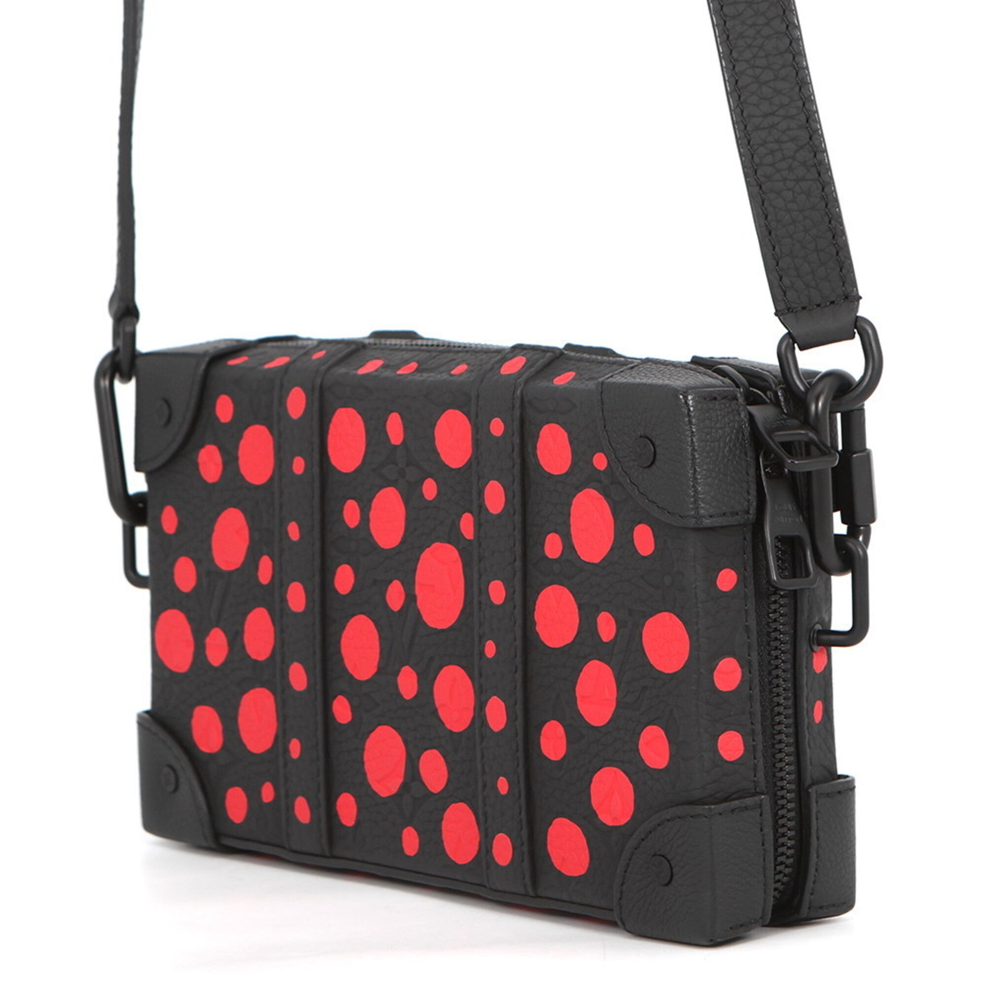 Louis Vuitton Noir Red Color Monogram Shoulder Bag (Pre-Owned)