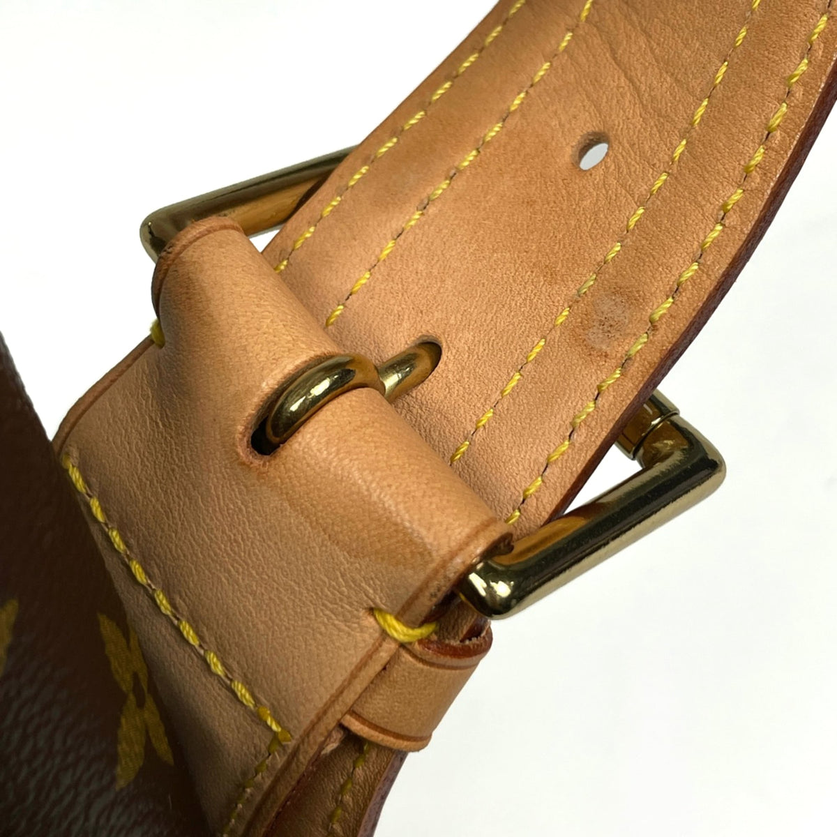 Louis Vuitton Brown Monogram Monogram Shoulder Bag (Pre-Owned)