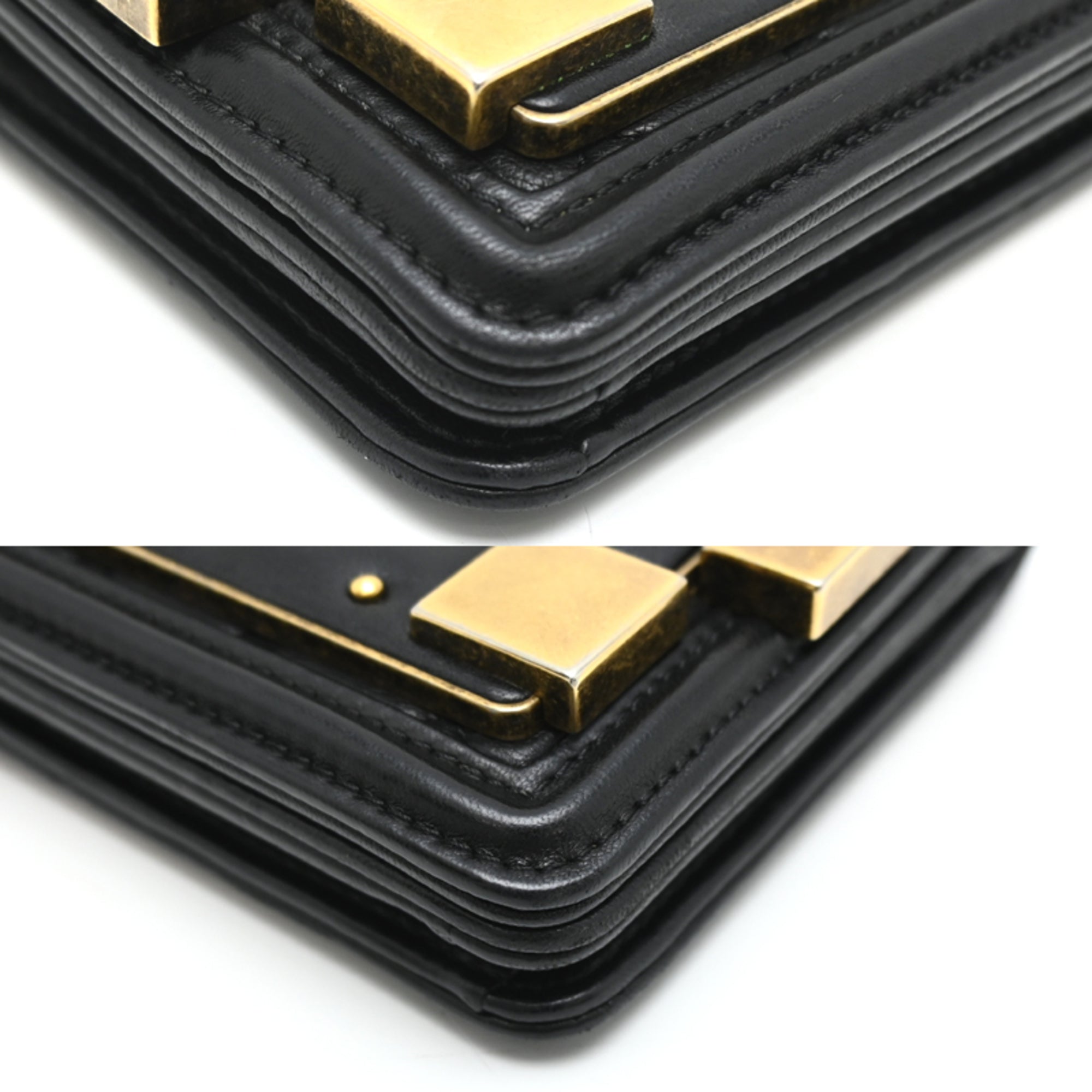 Chanel Black Leather Shoulder Bag (Pre-Owned)