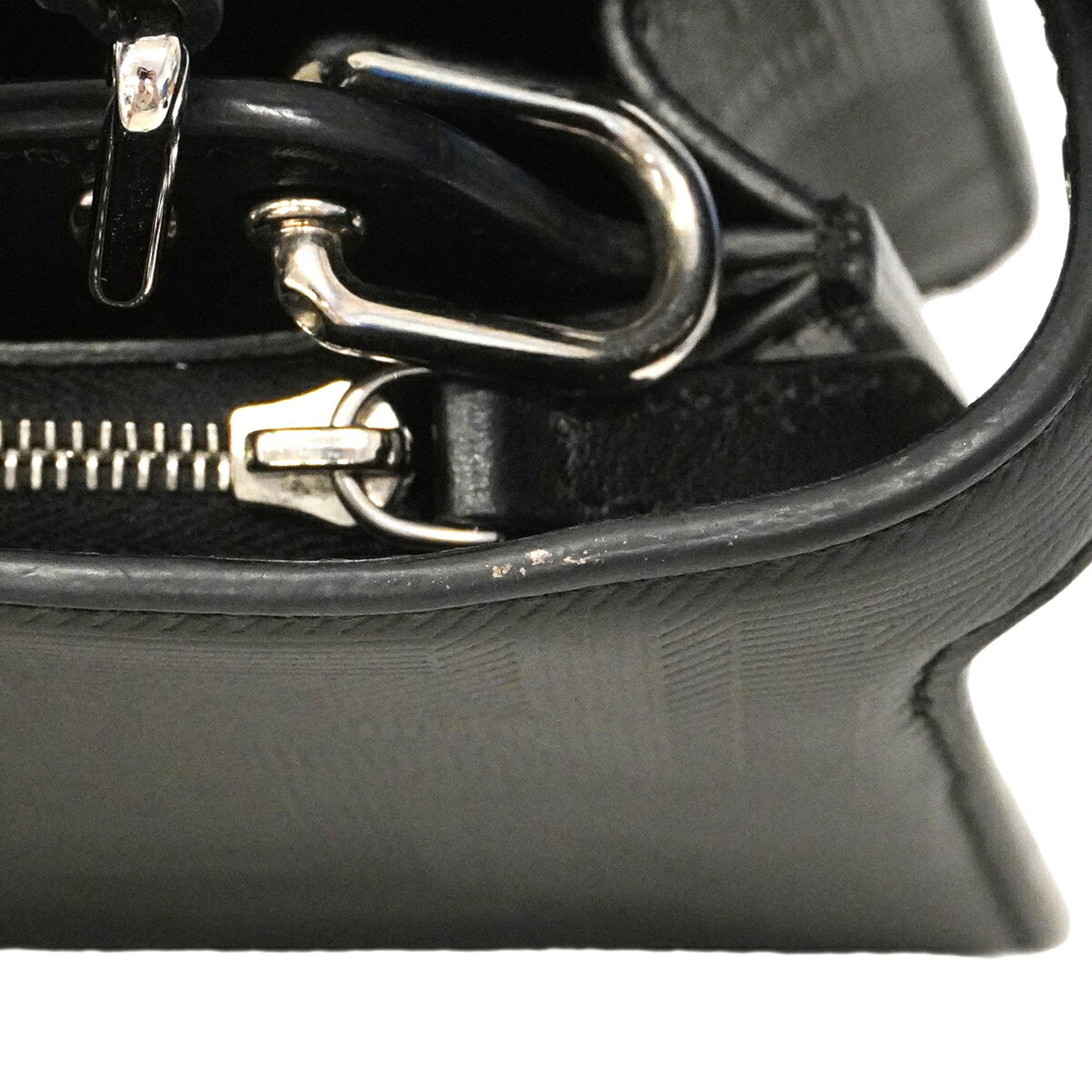 Fendi Black Leather Handbag (Pre-Owned)