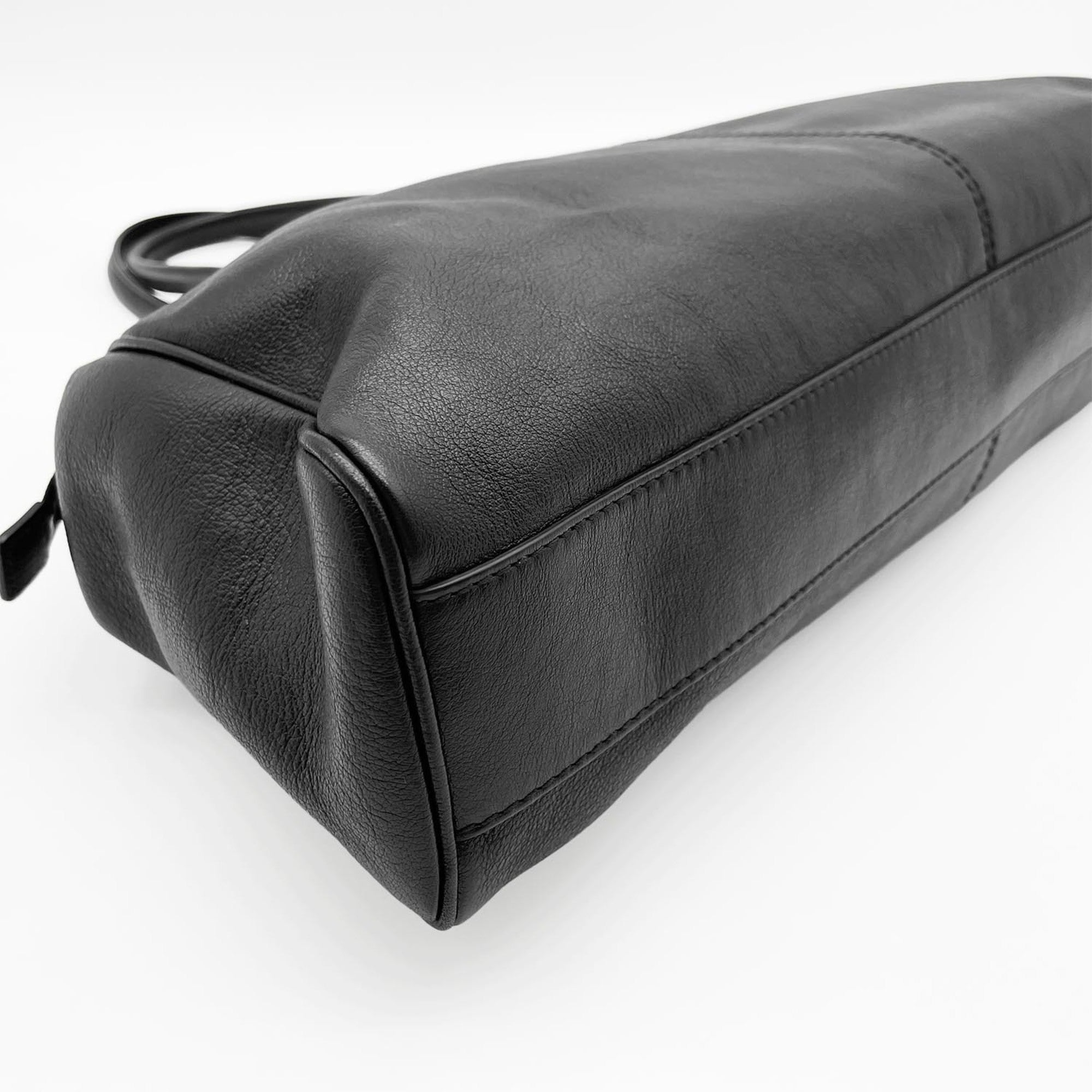 Gucci Black Leather Boston Bag Handbag (Pre-Owned)