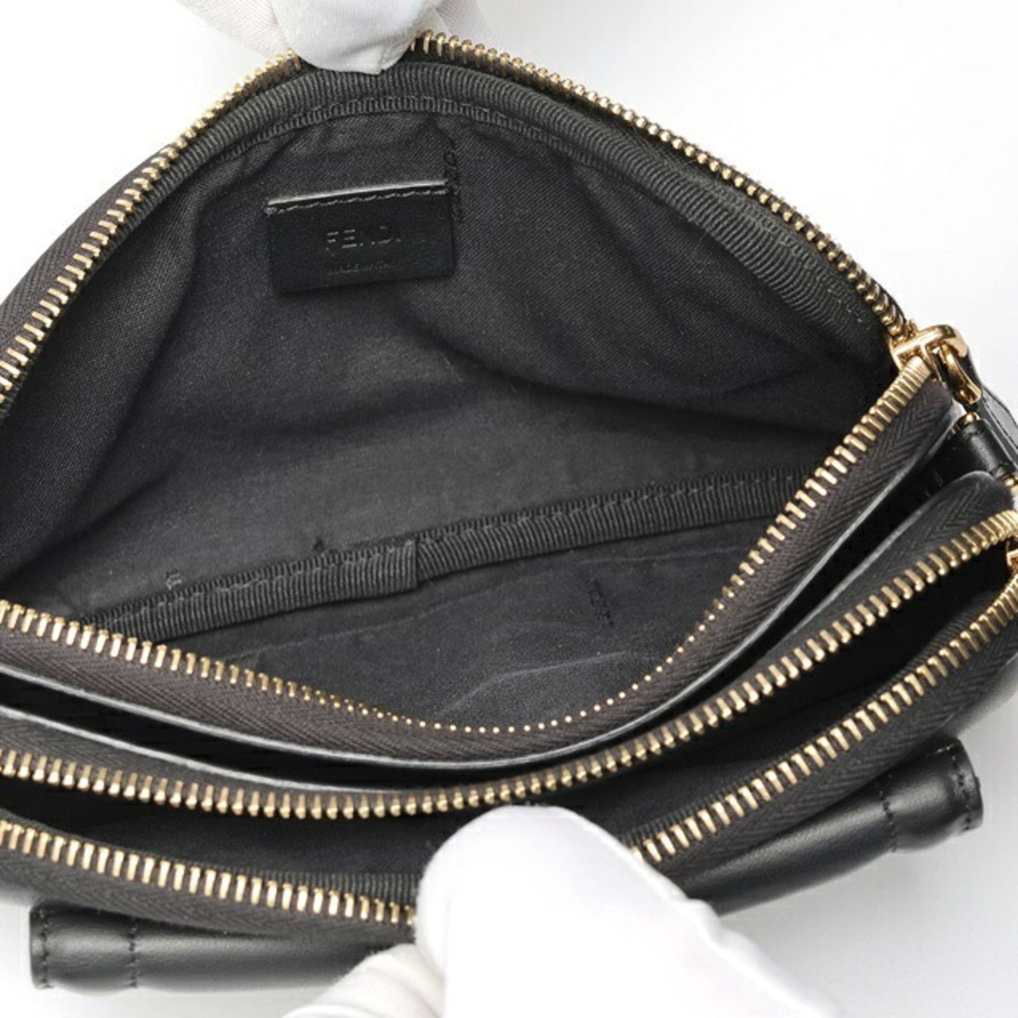 Fendi Black Leather Shoulder Bag (Pre-Owned)