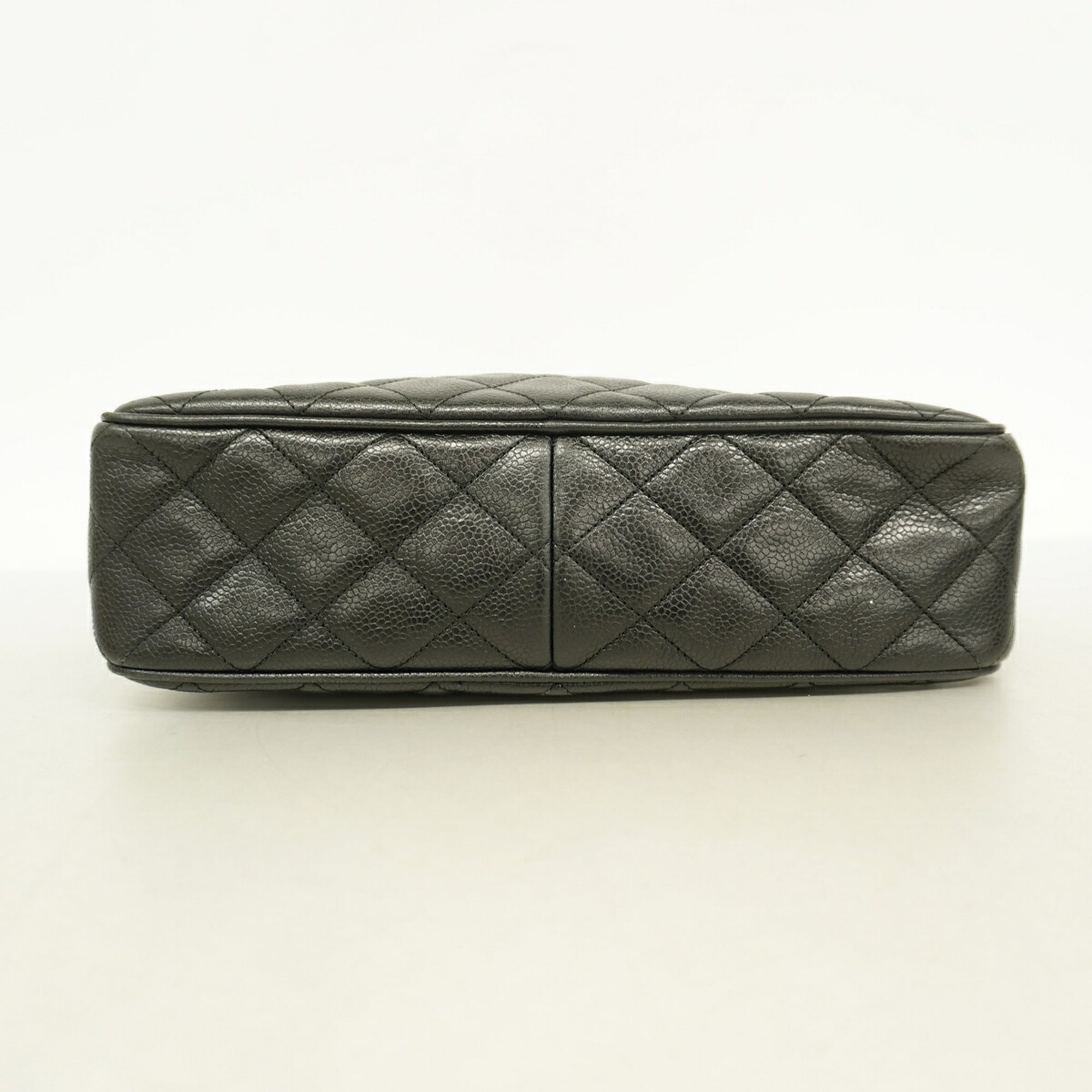 Chanel Black Grained Calfskin Shoulder Bag (Pre-Owned)