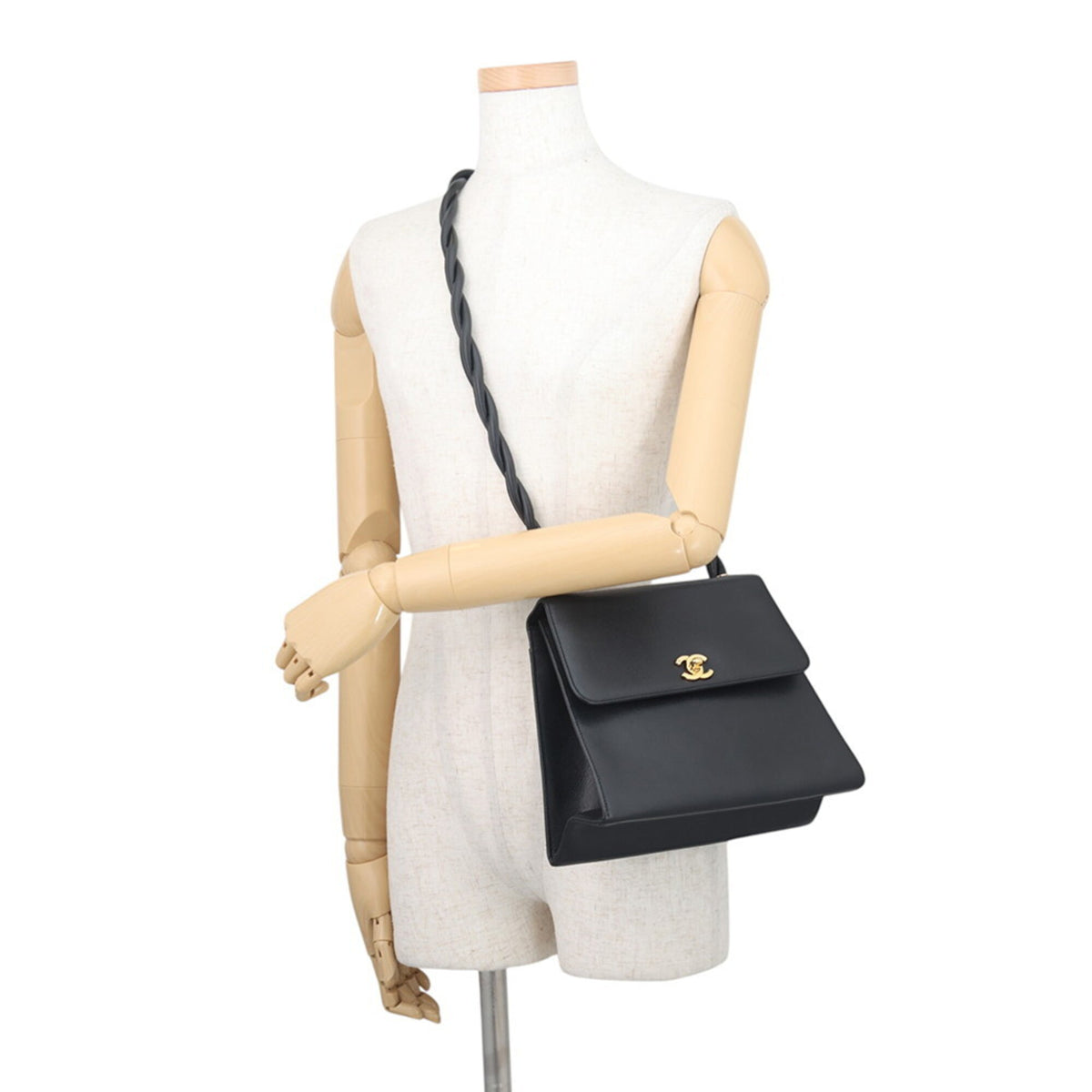 Chanel Black Grained Calfskin Handbag Shoulder Bag (Pre-Owned)