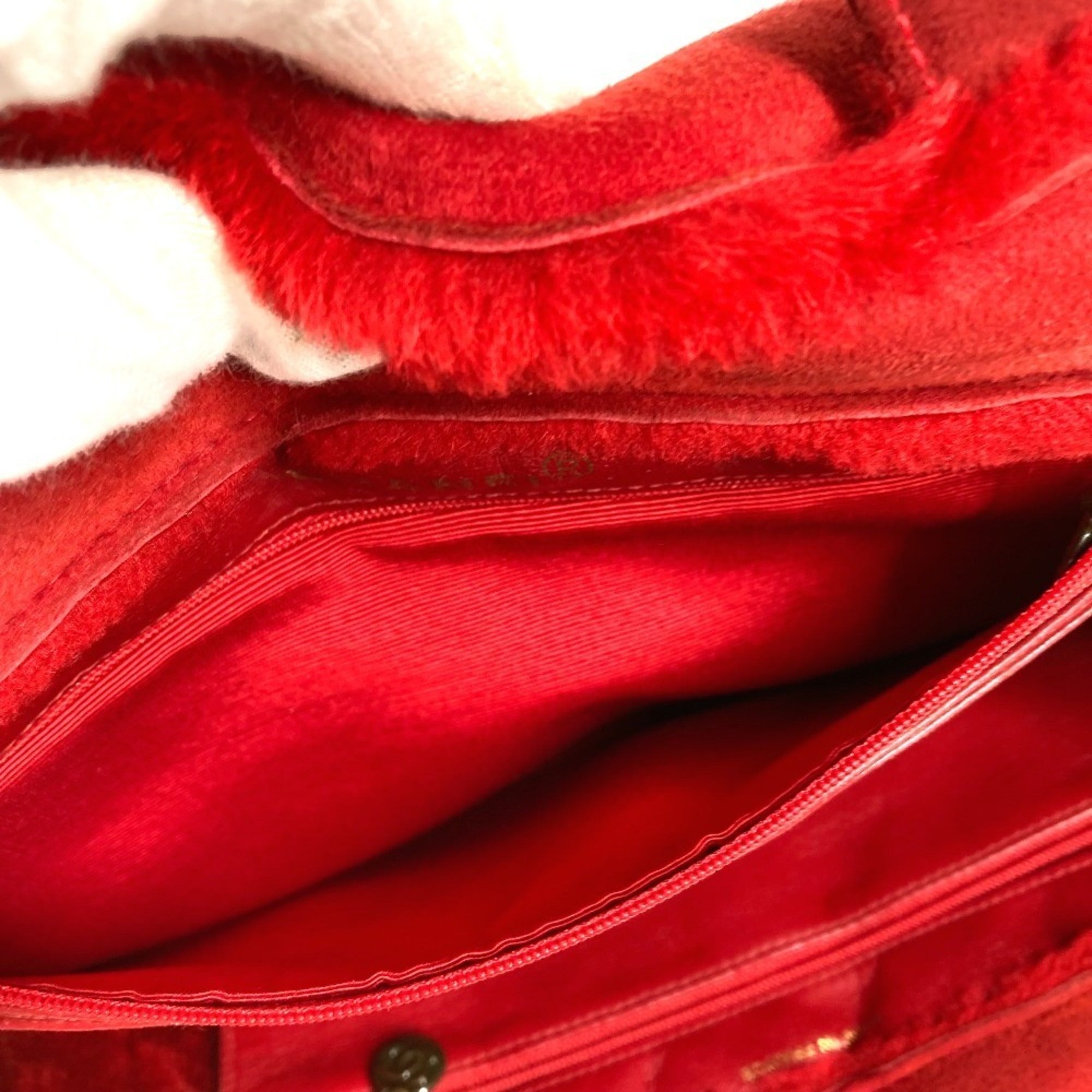 Chanel Red Color Fur Shoulder Bag Tote Bag (Pre-Owned)