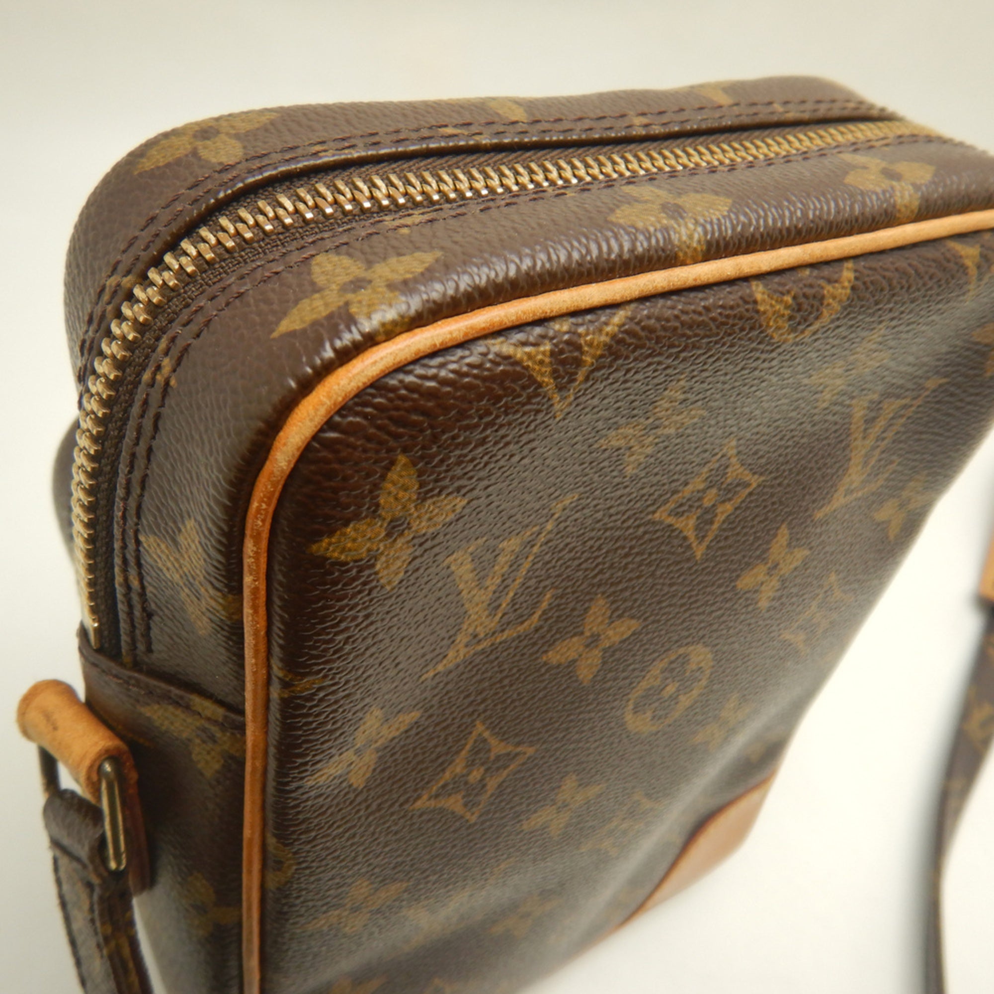 Louis Vuitton Monogram Brown Monogram Shoulder Bag (Pre-Owned)