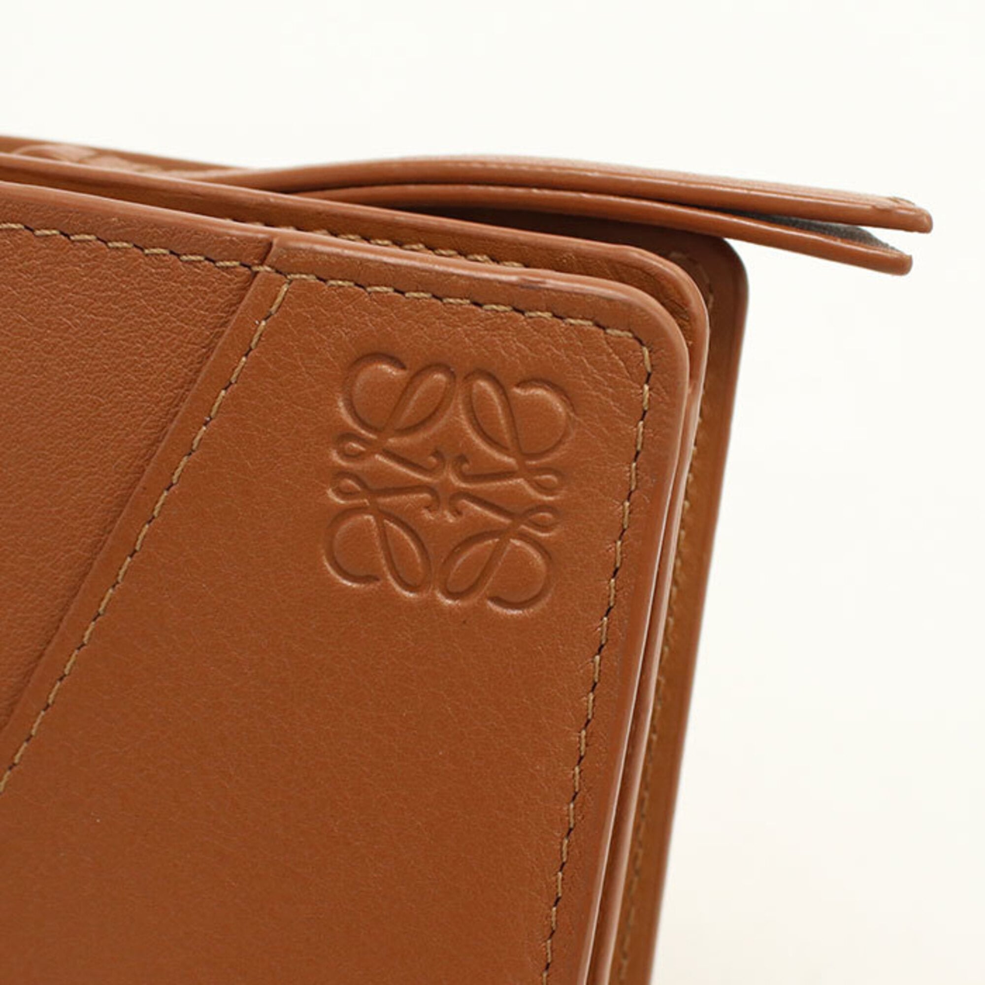 Loewe Brown Leather Wallet (Bi-Fold) (Pre-Owned)