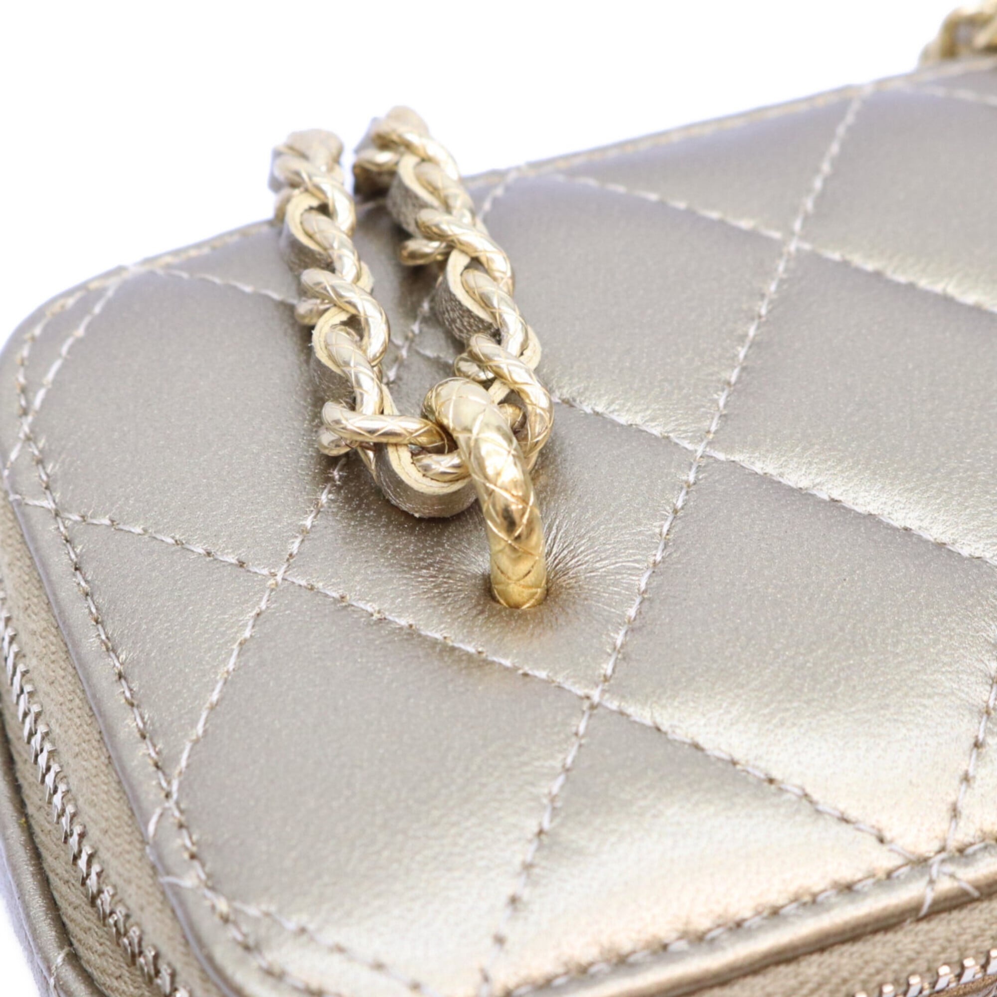 Chanel Gold Leather Shoulder Bag (Pre-Owned)