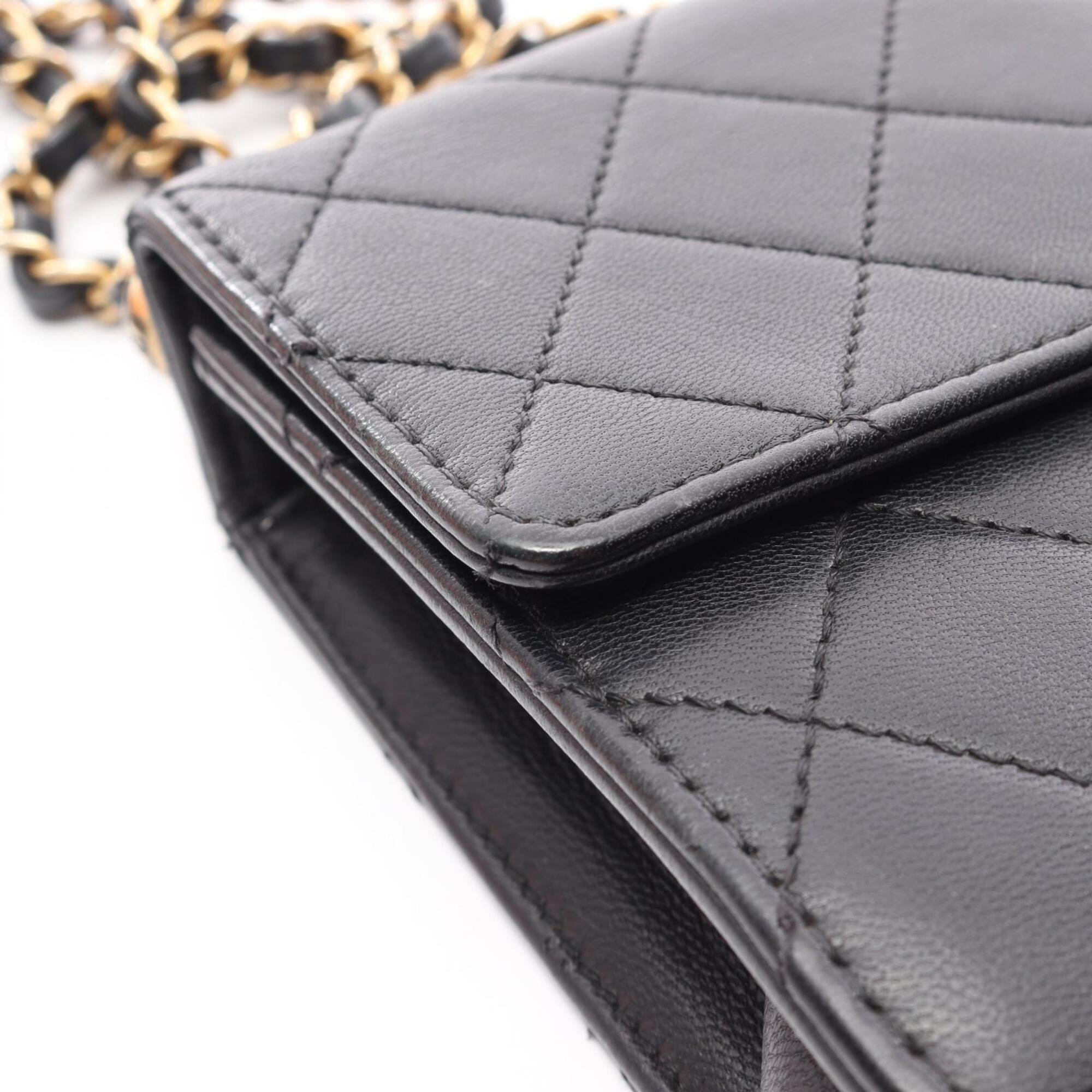 Chanel Black Leather Handbag Shoulder Bag (Pre-Owned)