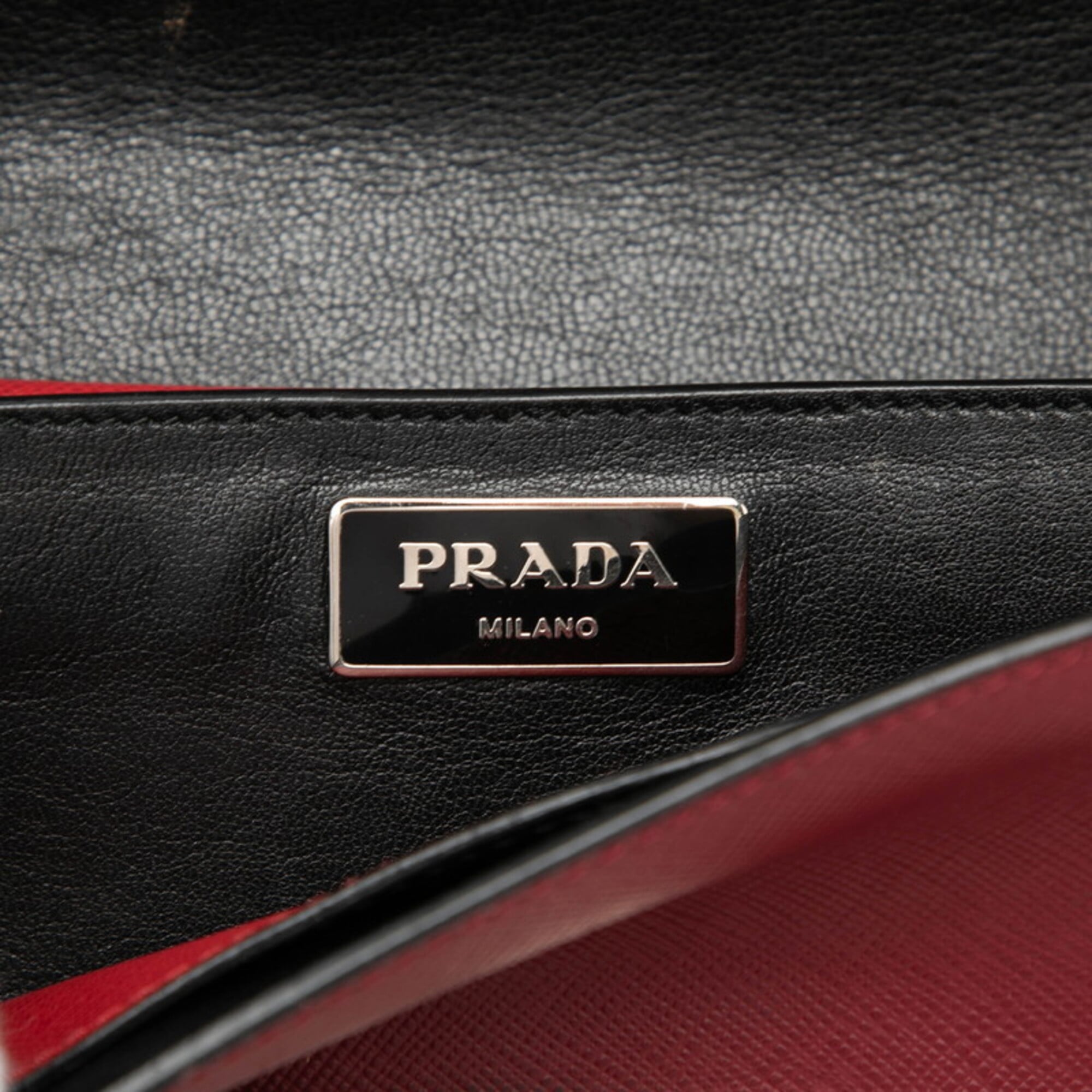 Prada Red Color Leather Handbag Shoulder Bag (Pre-Owned)