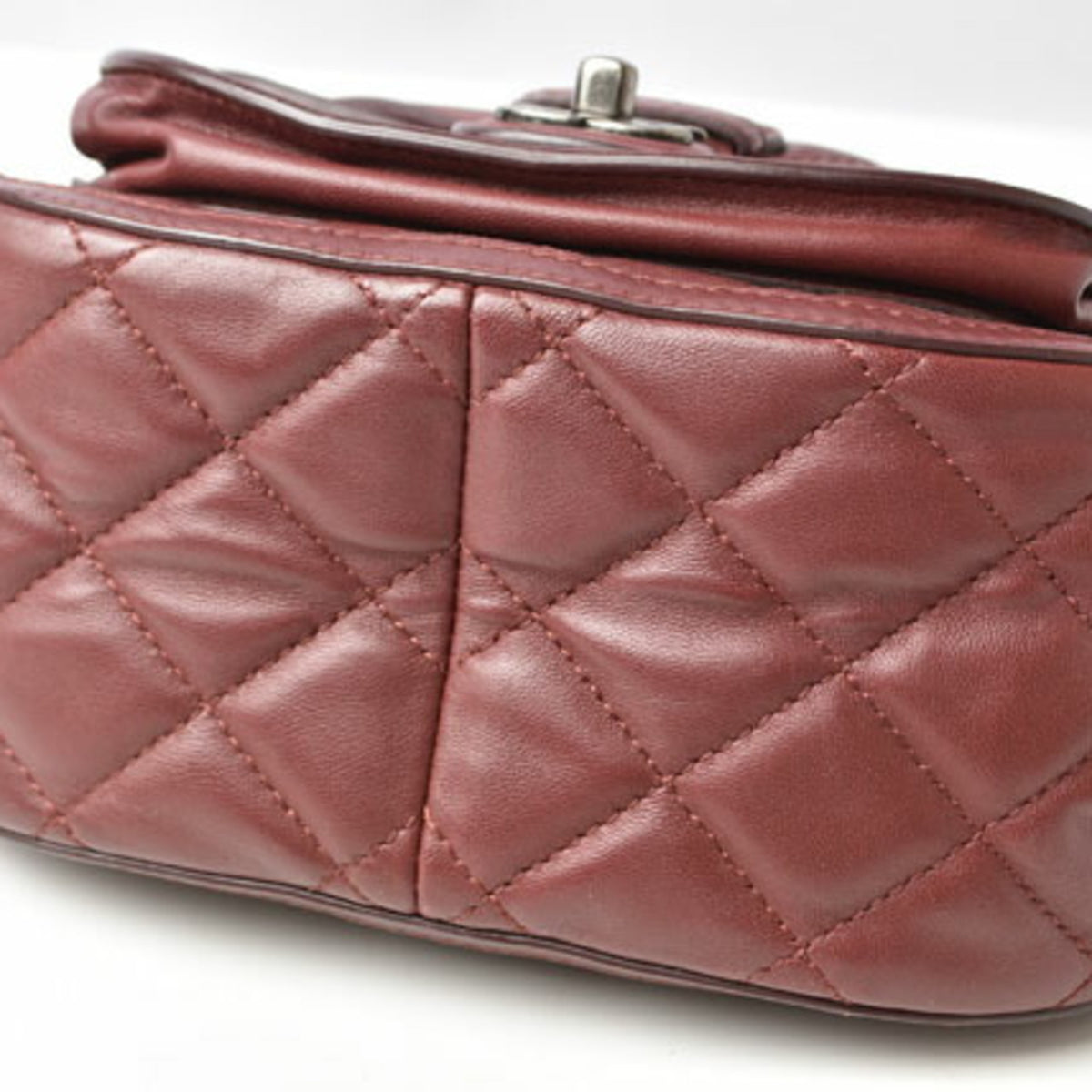 Chanel Bordeaux Saddle Bag Shoulder Bag (Pre-Owned)
