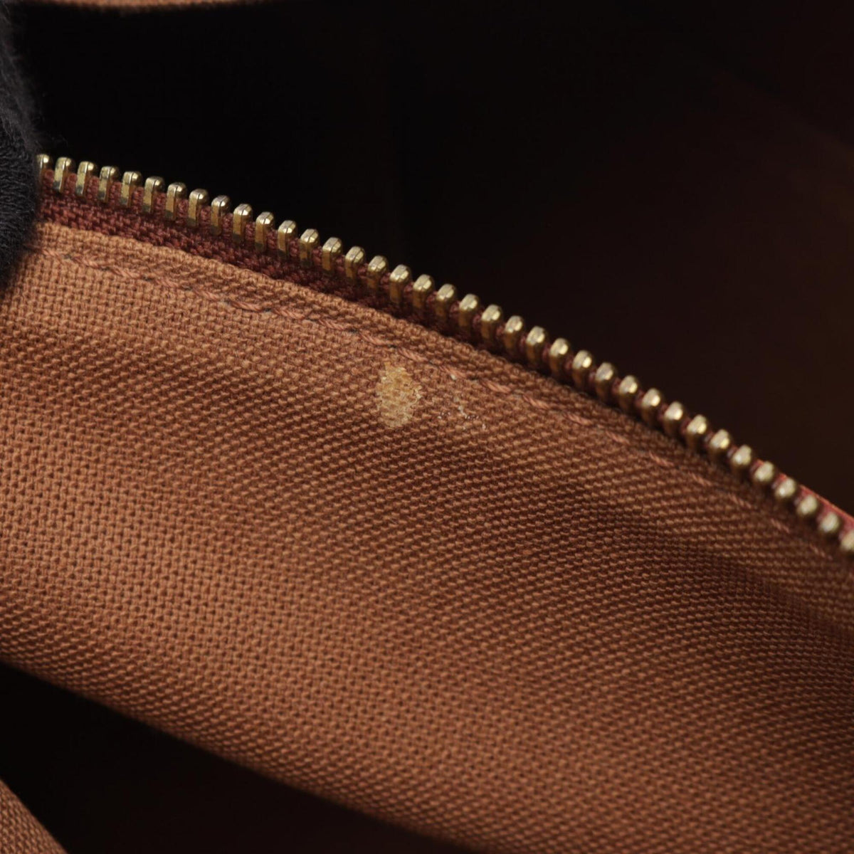 Louis Vuitton Brown Coated Canvas Leather Handbag Shoulder Bag (Pre-Owned)