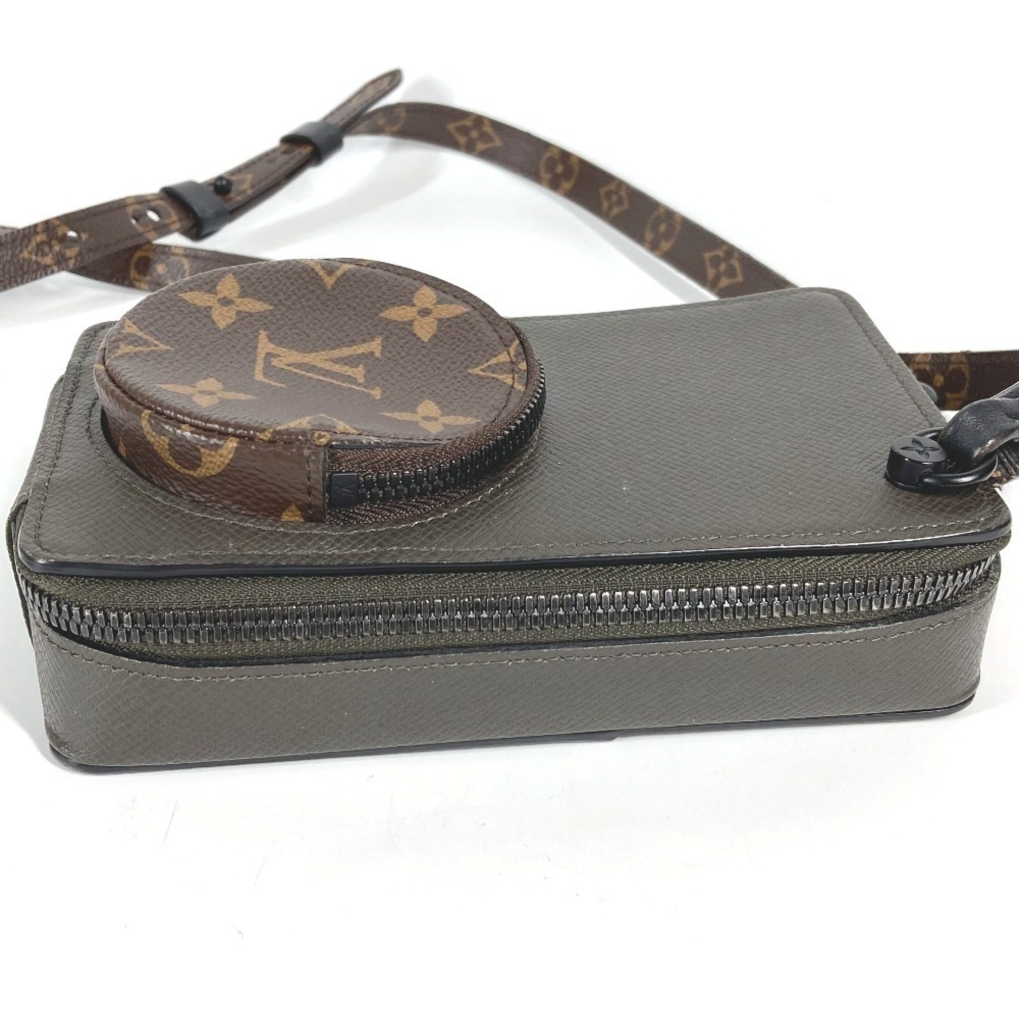 Louis Vuitton Brown Gray Taiga Leather Monogram Pochette Shoulder Bag (Pre-Owned)