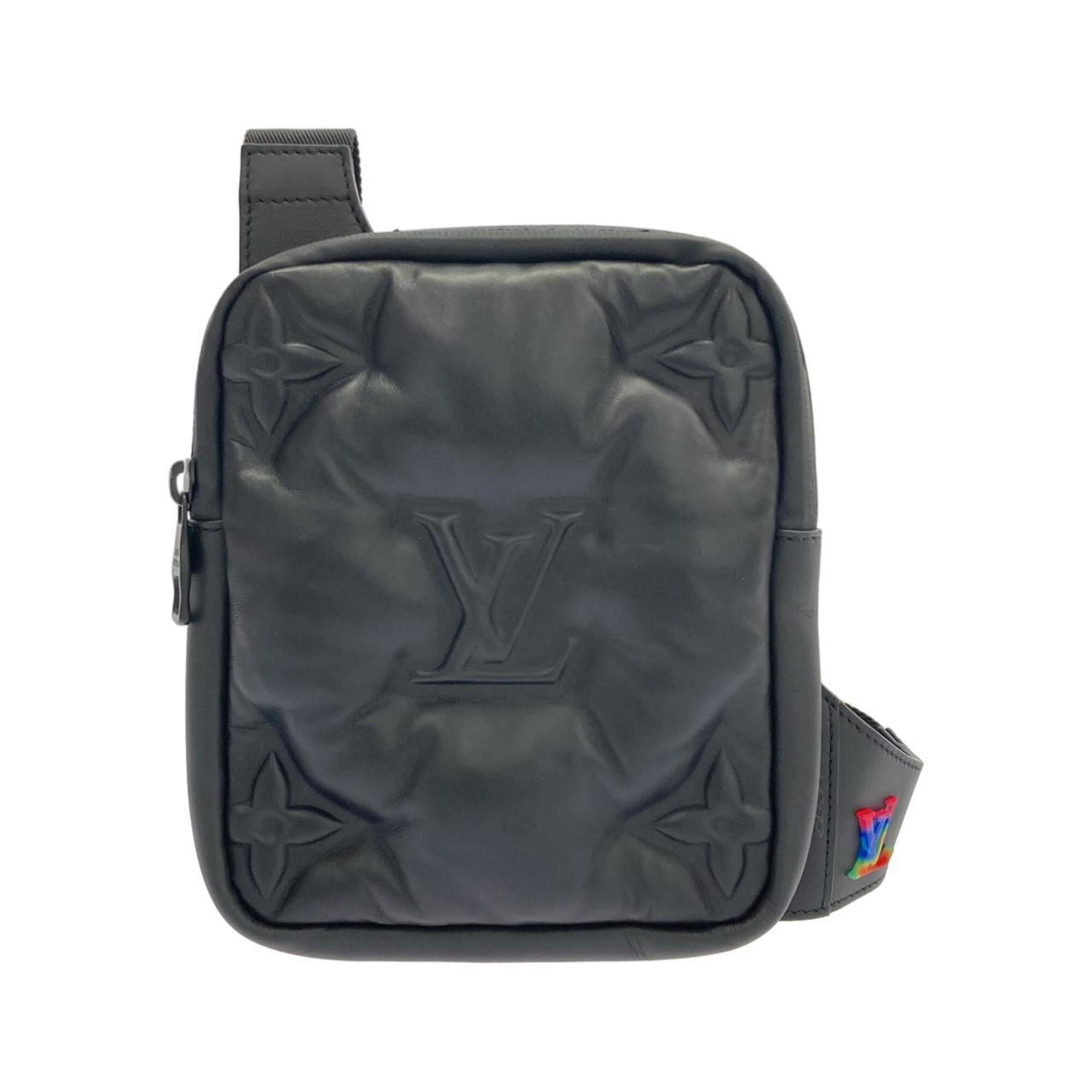 Louis Vuitton Black Leather Shoulder Bag (Pre-Owned)