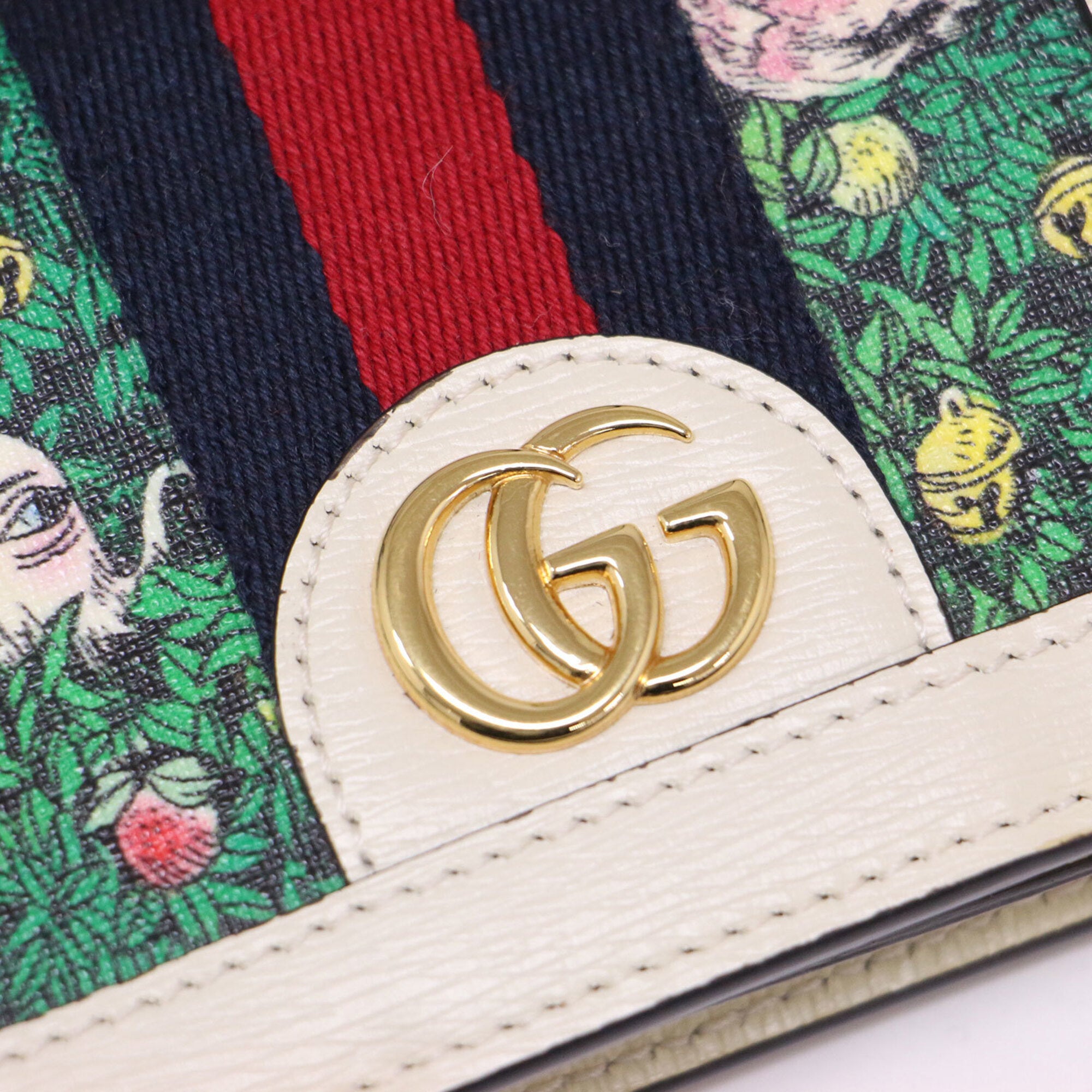 Gucci Ivory Leather Wallet (Bi-Fold) (Pre-Owned)