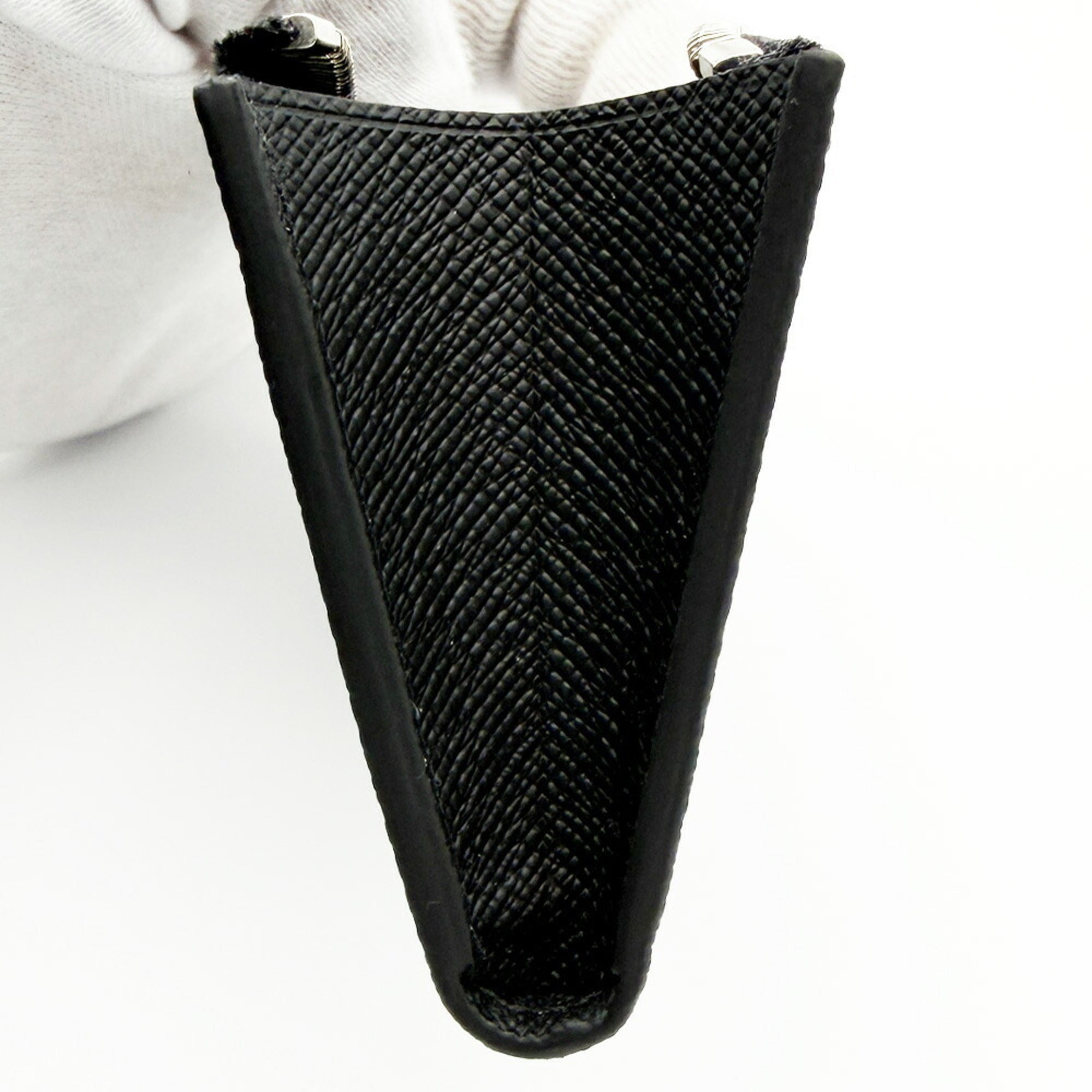 Louis Vuitton Noir Taiga Leather Leather Coin Purse/Coin Case (Pre-Owned)