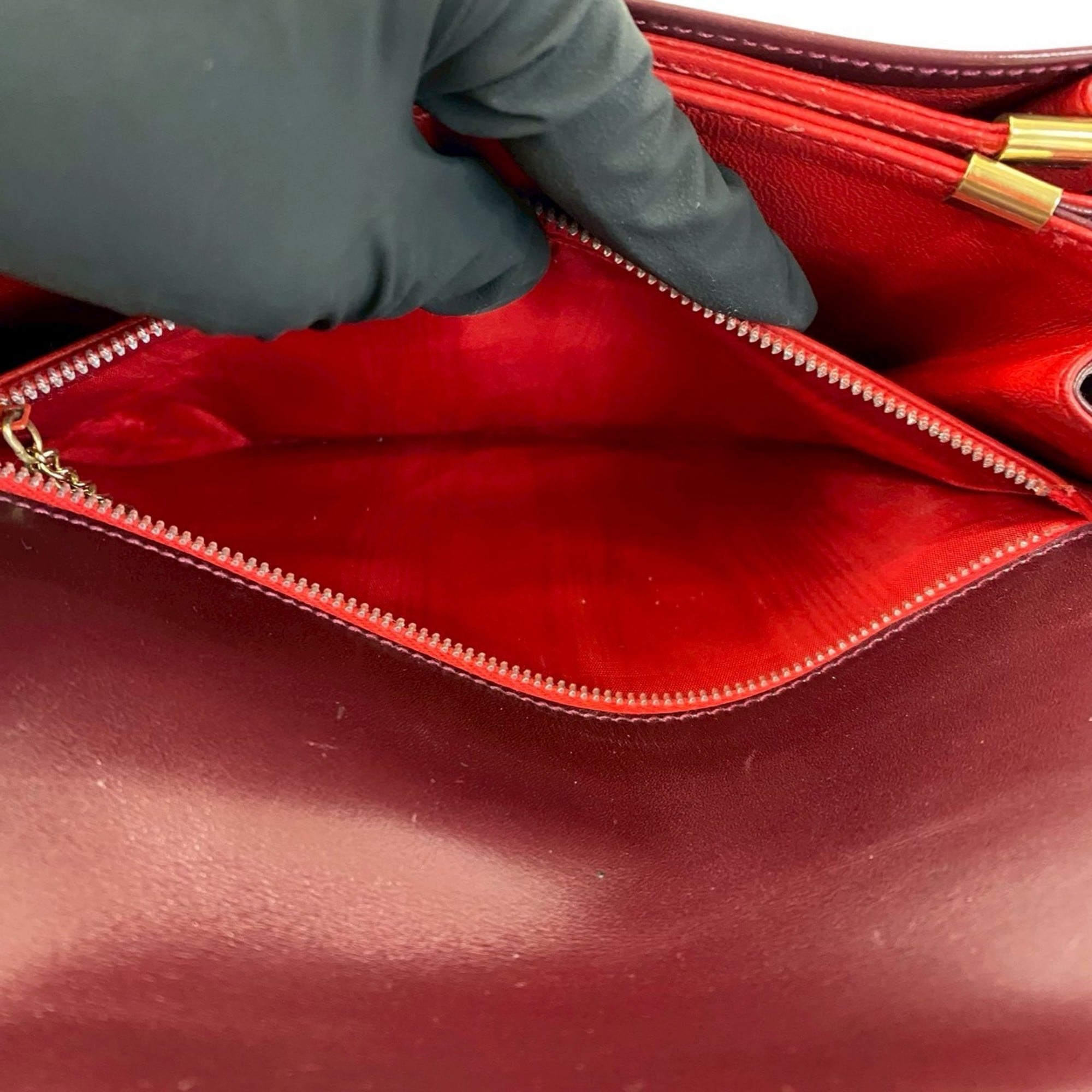 Celine Red Color Wine Leather Shoulder Bag (Pre-Owned)