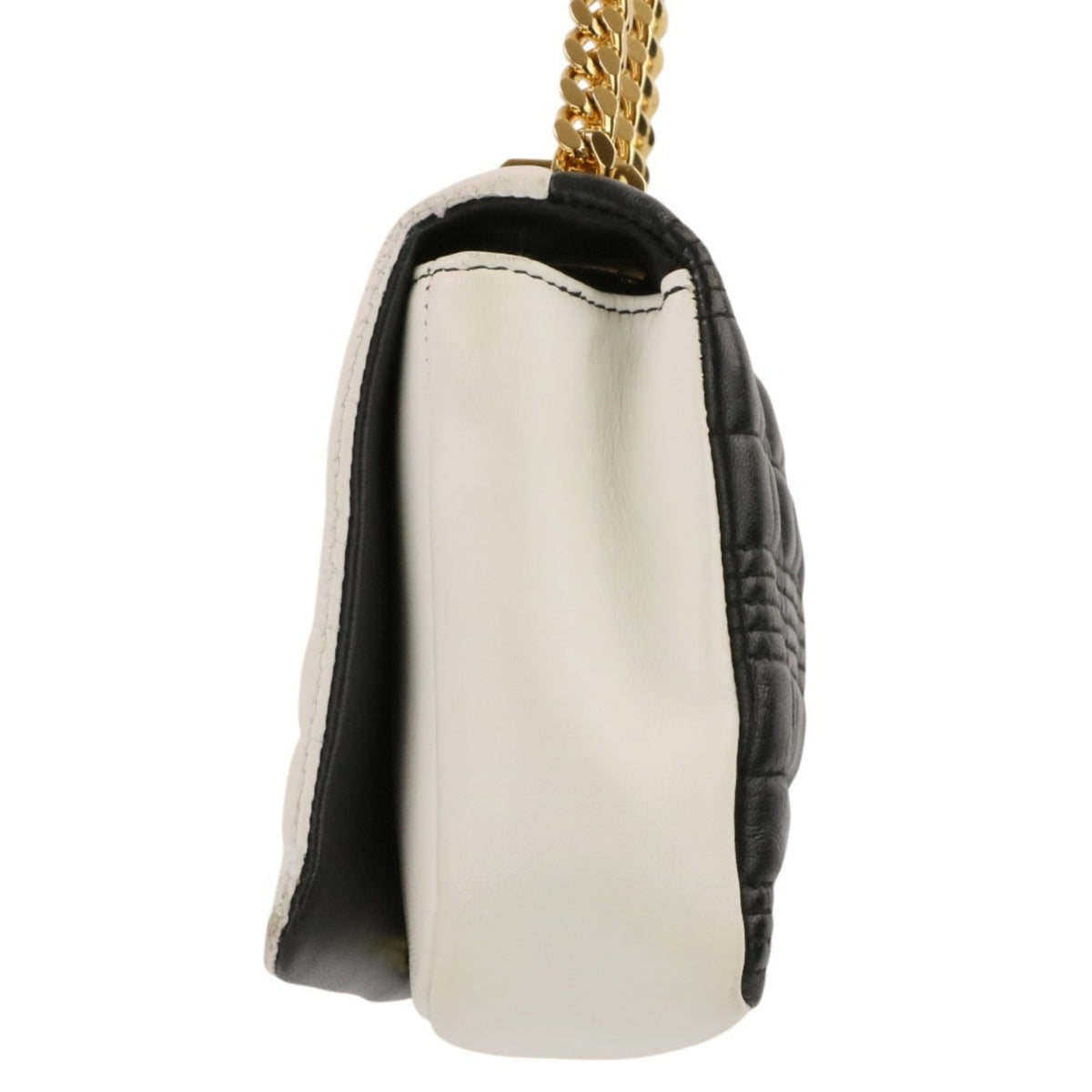 Burberry Black White Quilting Shoulder Bag (Pre-Owned)