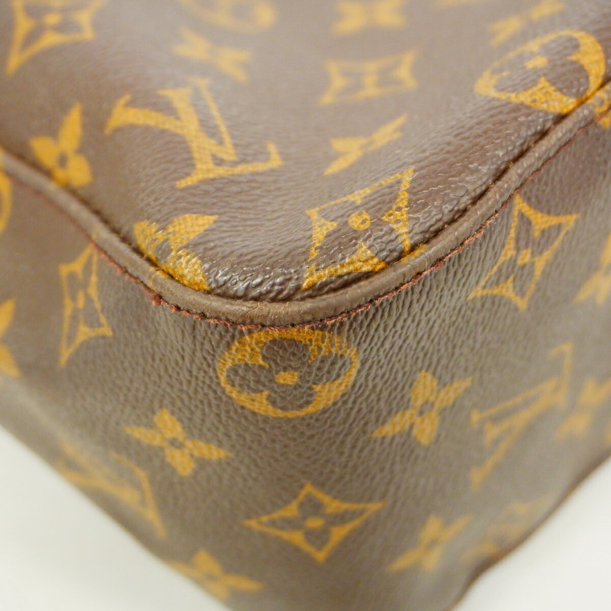 Louis Vuitton Brown Shoulder Bag (Pre-Owned)