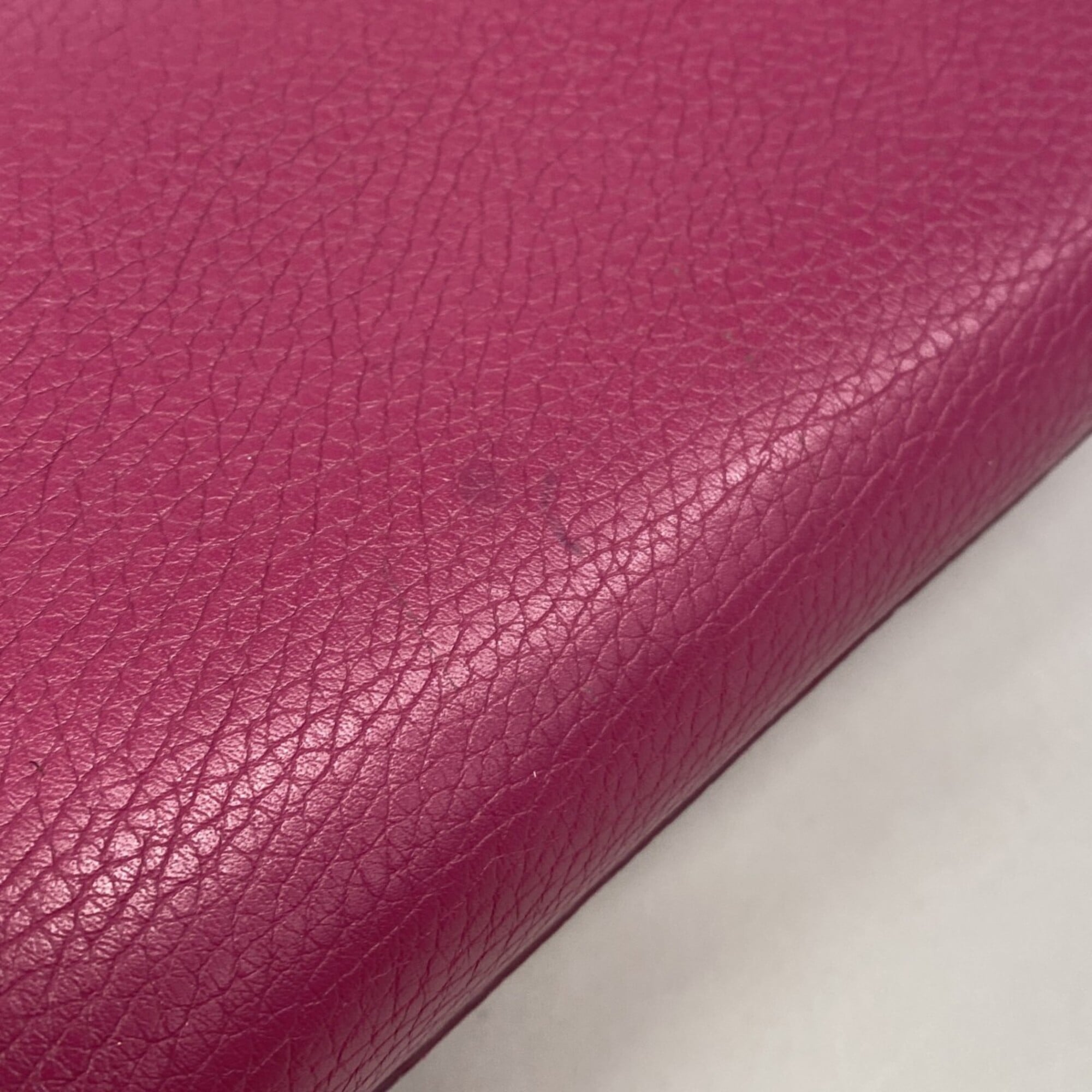 Louis Vuitton Purple Handbag (Pre-Owned)