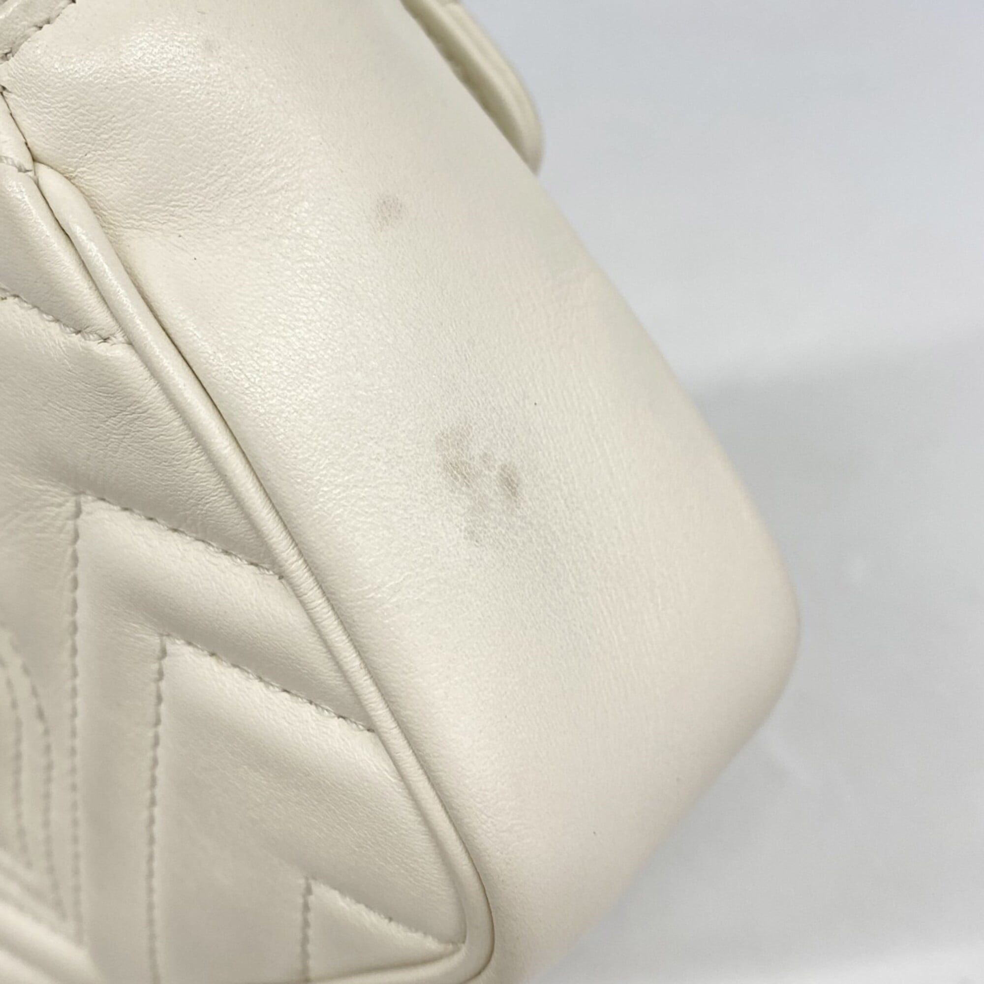Gucci White Leather Shoulder Bag (Pre-Owned)