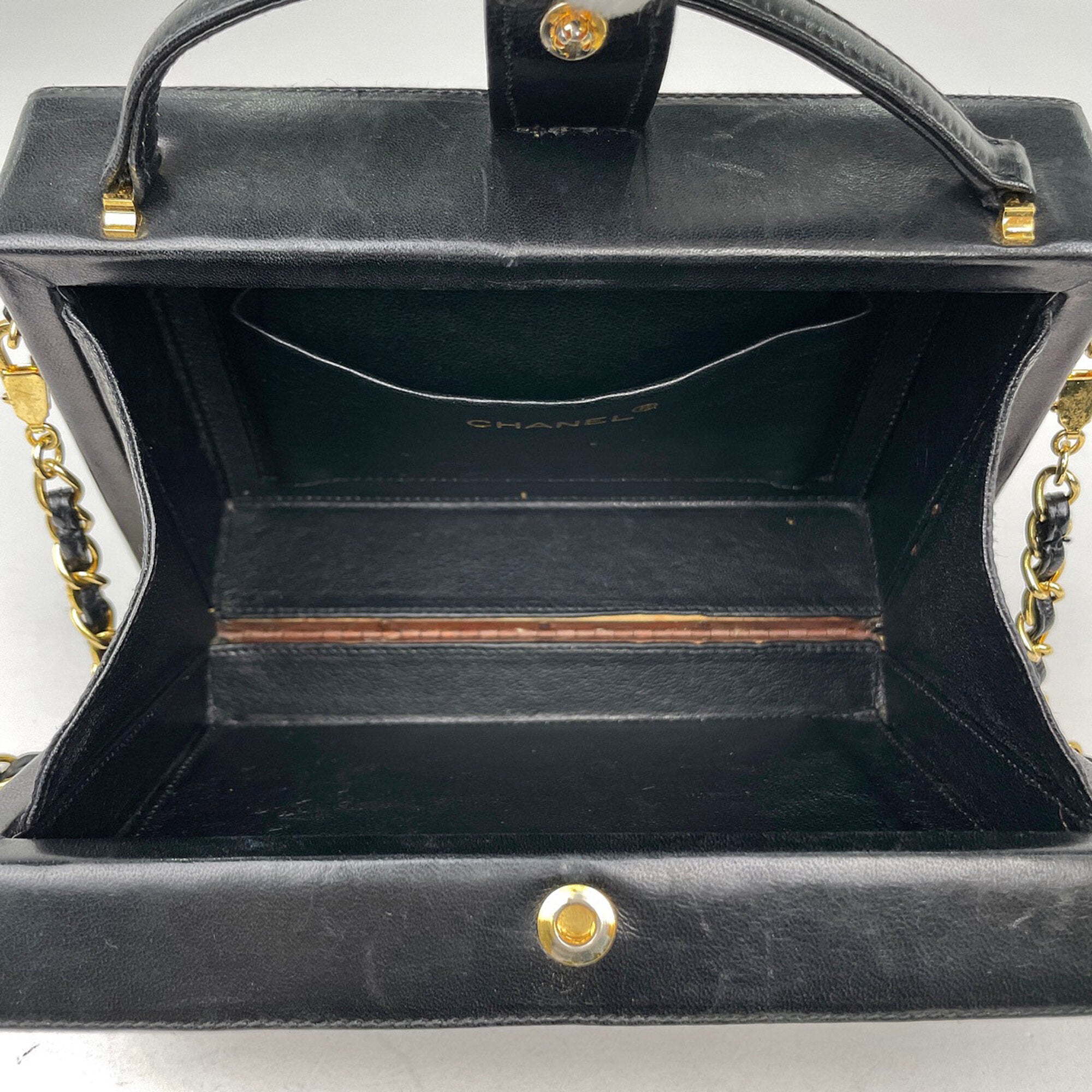 Chanel Black Leather Handbag Shoulder Bag (Pre-Owned)