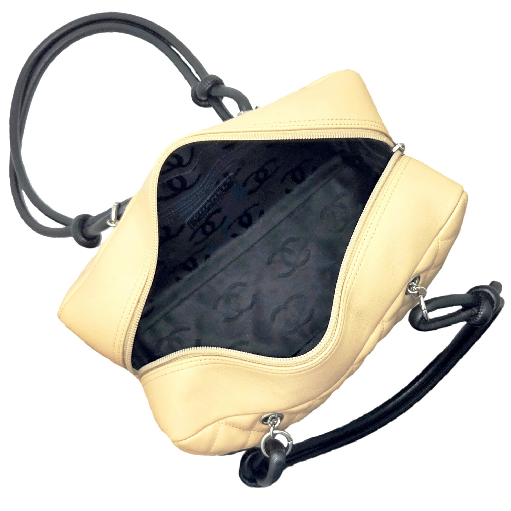 Chanel Beige Black Leather Shoulder Bag (Pre-Owned)