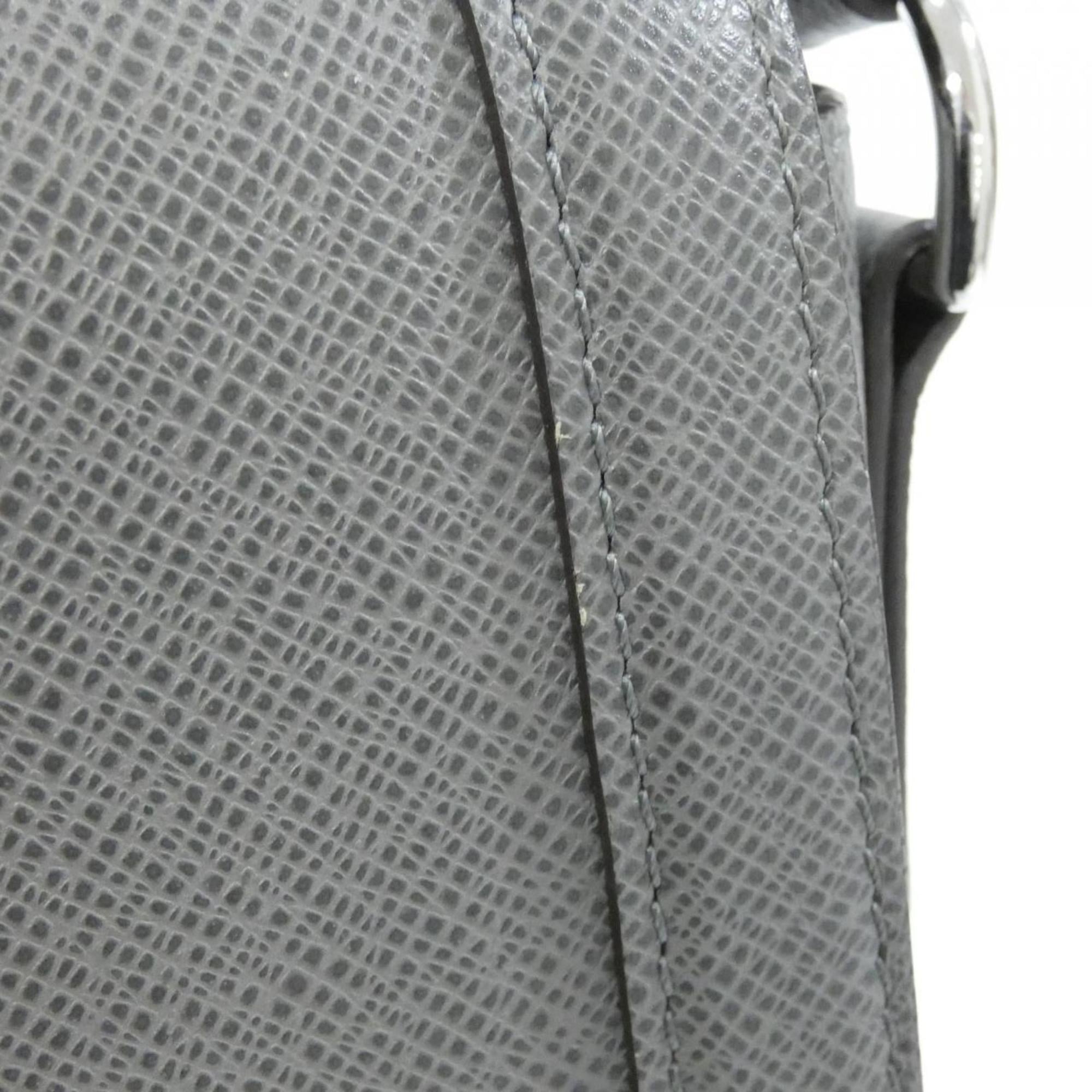 Louis Vuitton Taiga Gris Leather Shoulder Bag (Pre-Owned)