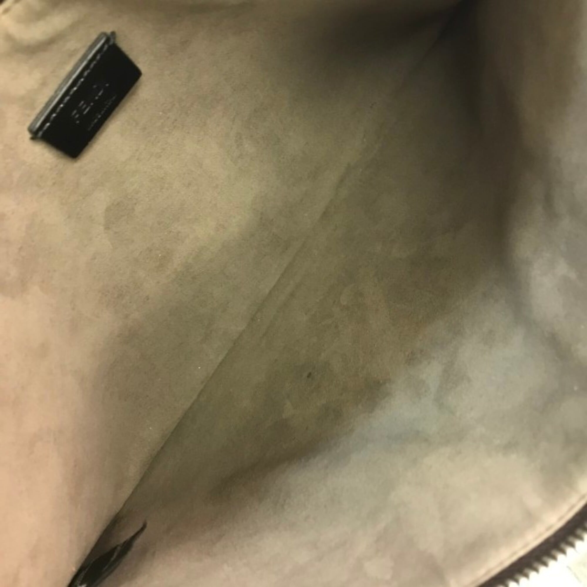 Fendi Black Leather Clutch Bag (Pre-Owned)
