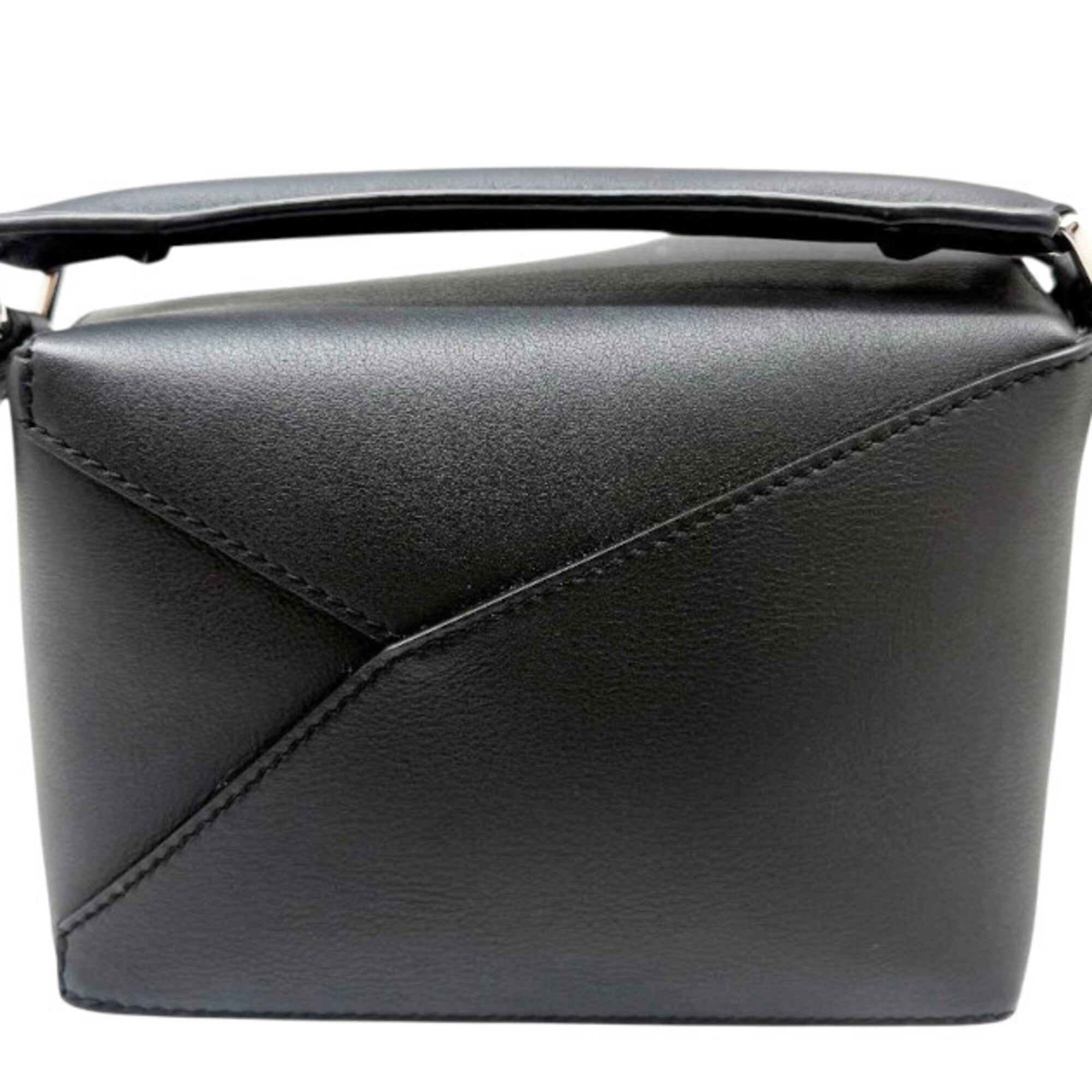 Loewe Black Leather Handbag Shoulder Bag (Pre-Owned)