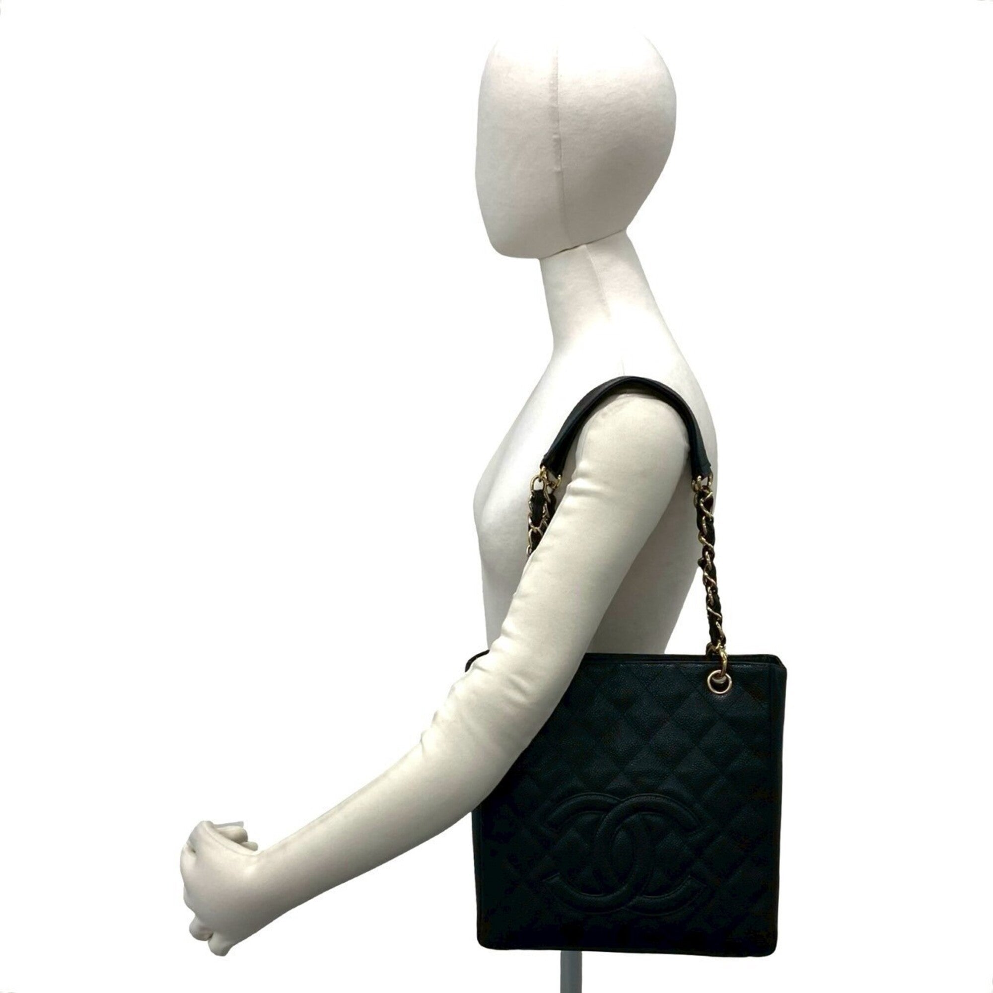 Chanel Black Grained Calfskin Tote Bag (Pre-Owned)