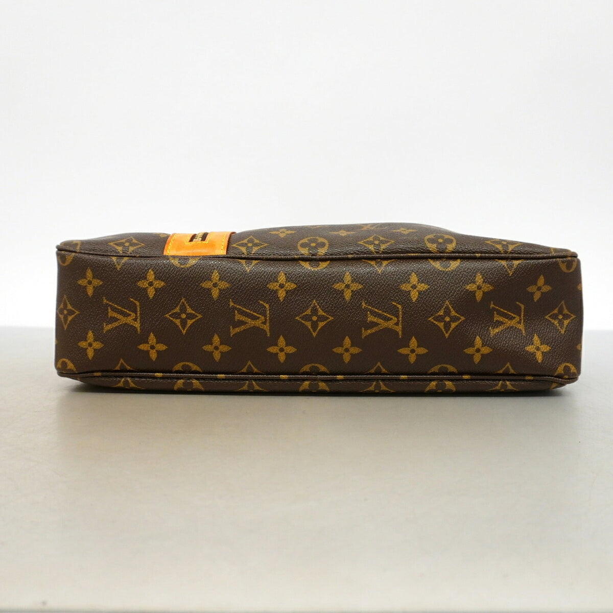 Louis Vuitton Brown Handbag (Pre-Owned)