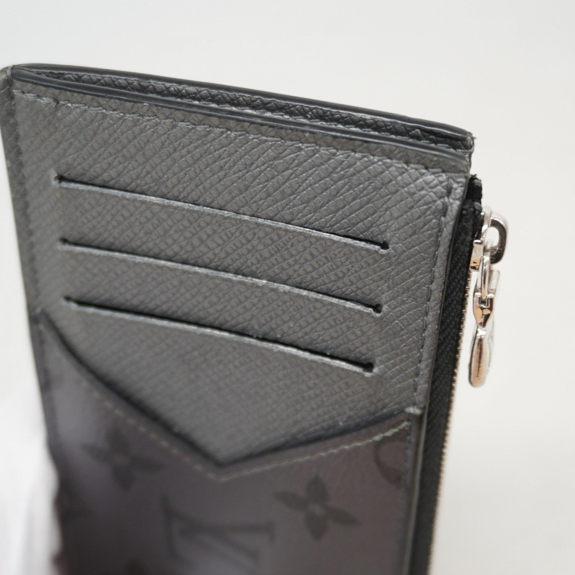 Louis Vuitton Silver Gray Coin Purse/Coin Case (Pre-Owned)