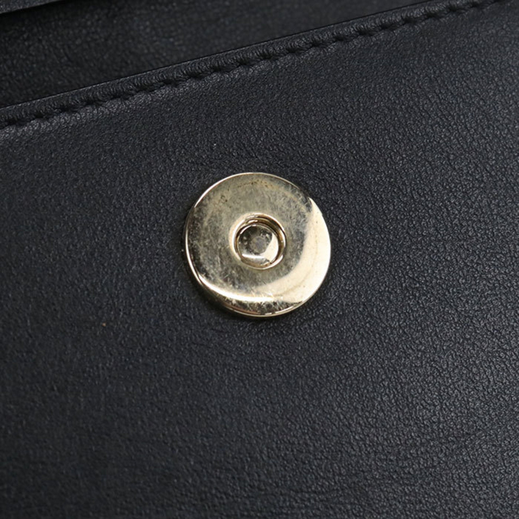 Valentino Garavani Black Leather Shoulder Bag (Pre-Owned)