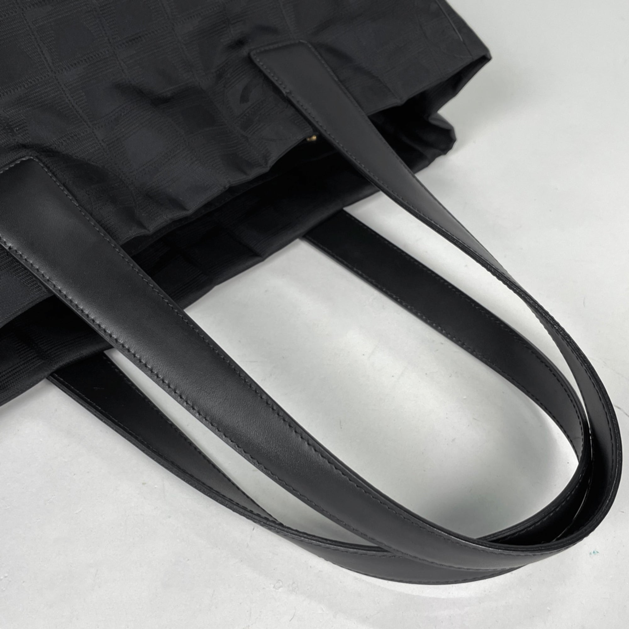 Chanel Black Nylon Leather Tote Bag (Pre-Owned)