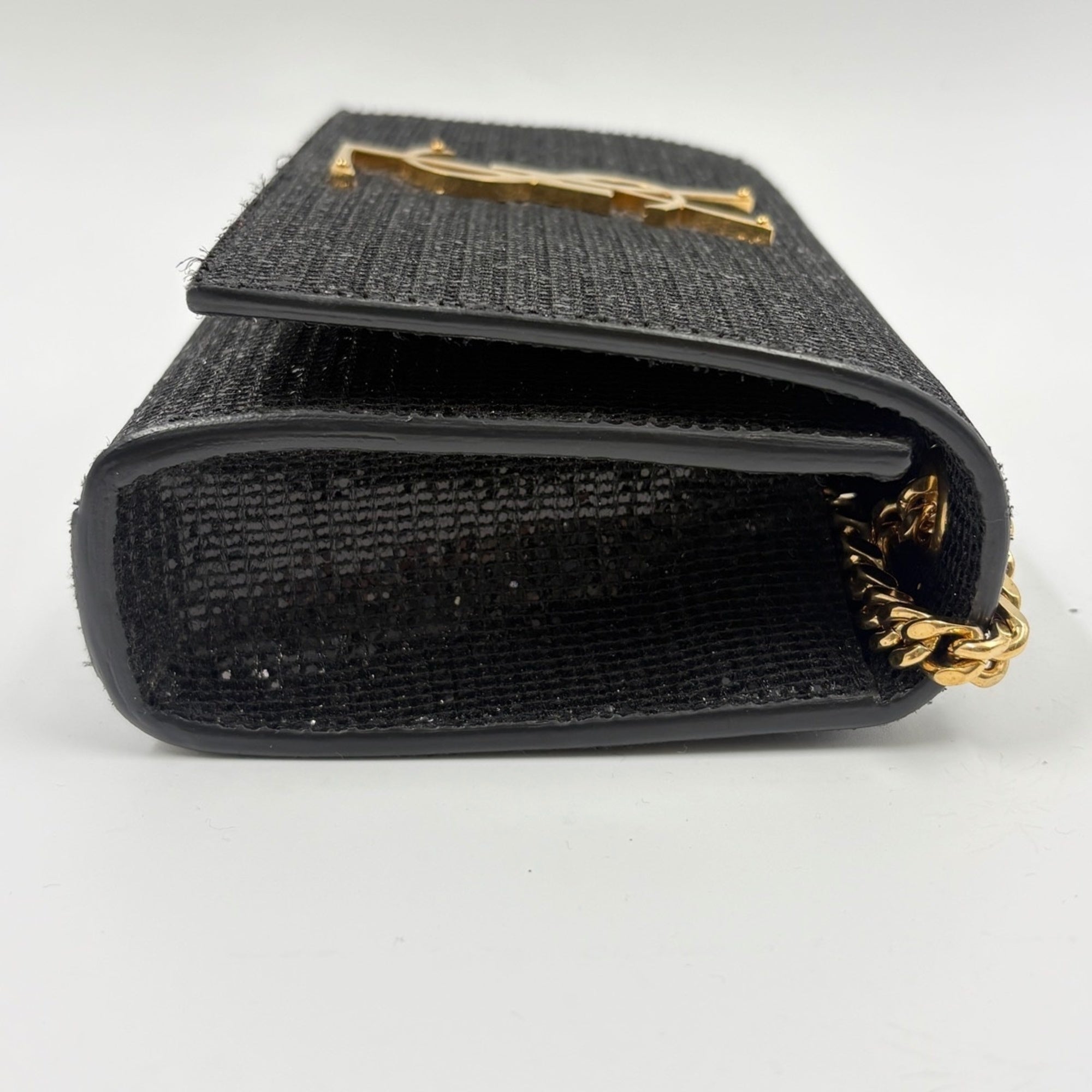 Yves Saint Laurent Black Shoulder Bag (Pre-Owned)