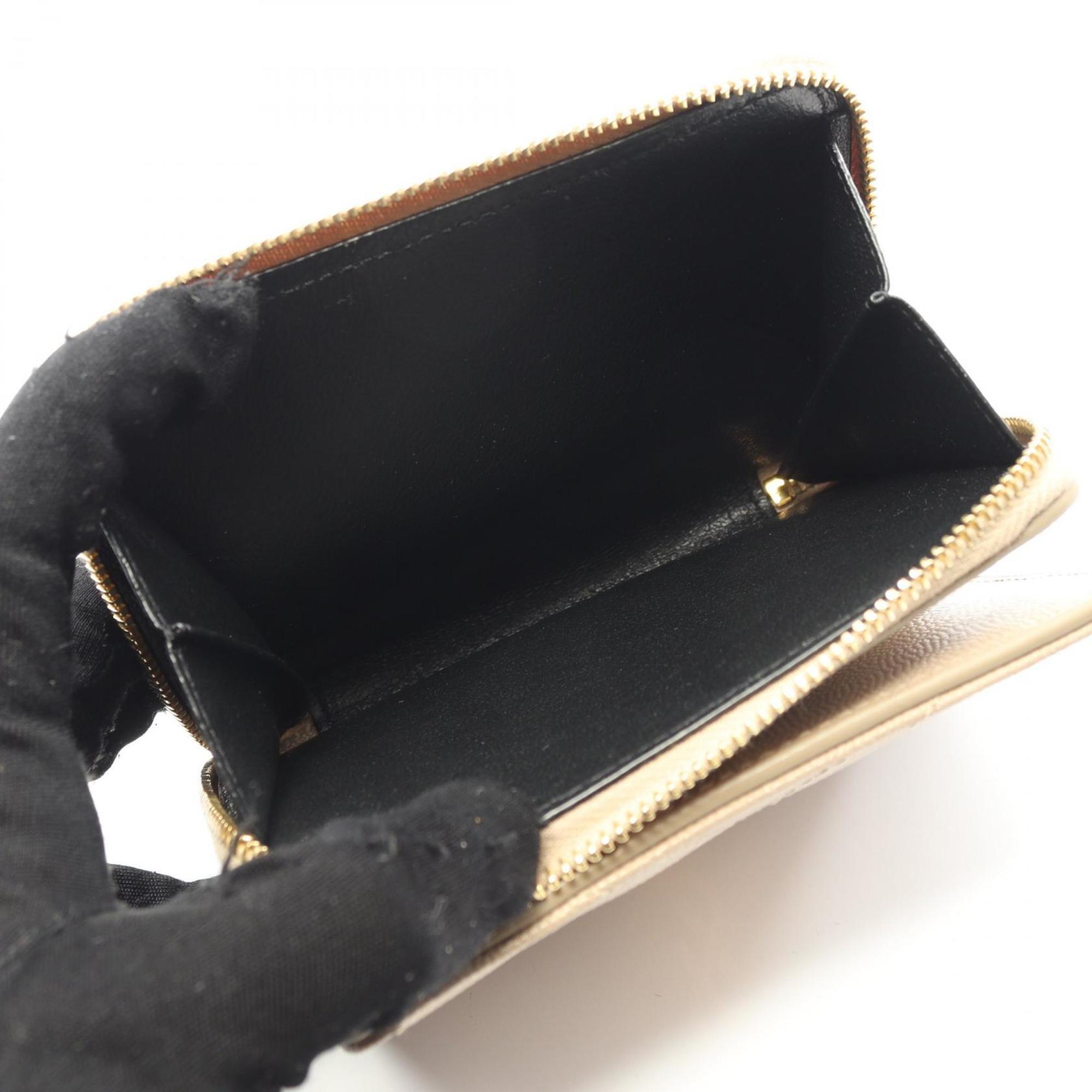 Yves Saint Laurent Beige Leather Wallet (Bi-Fold) (Pre-Owned)