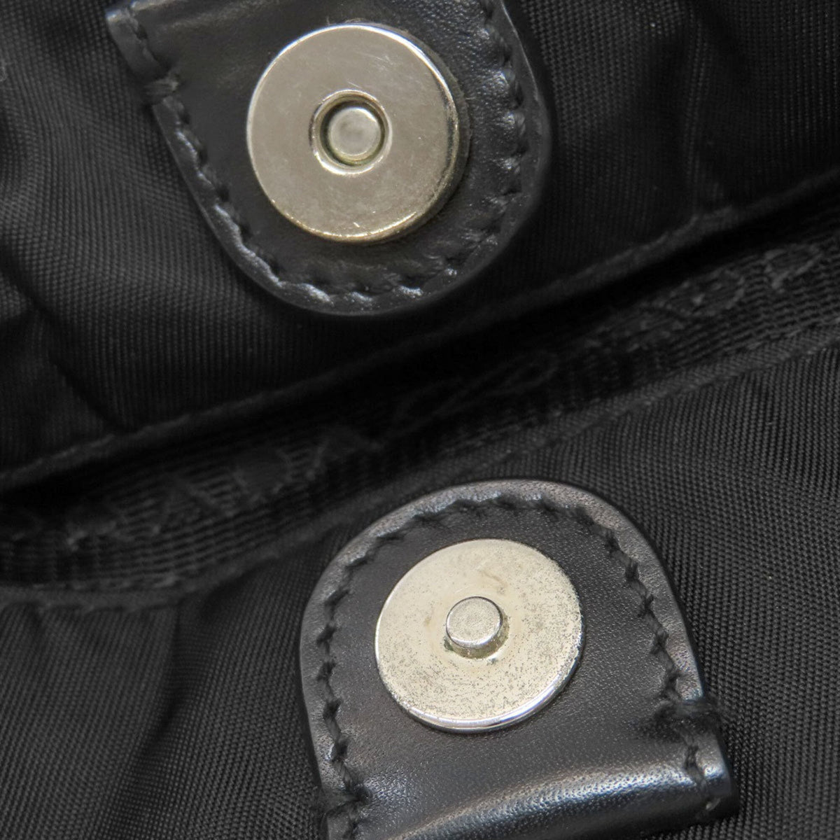 Prada Black Nylon Shoulder Bag (Pre-Owned)