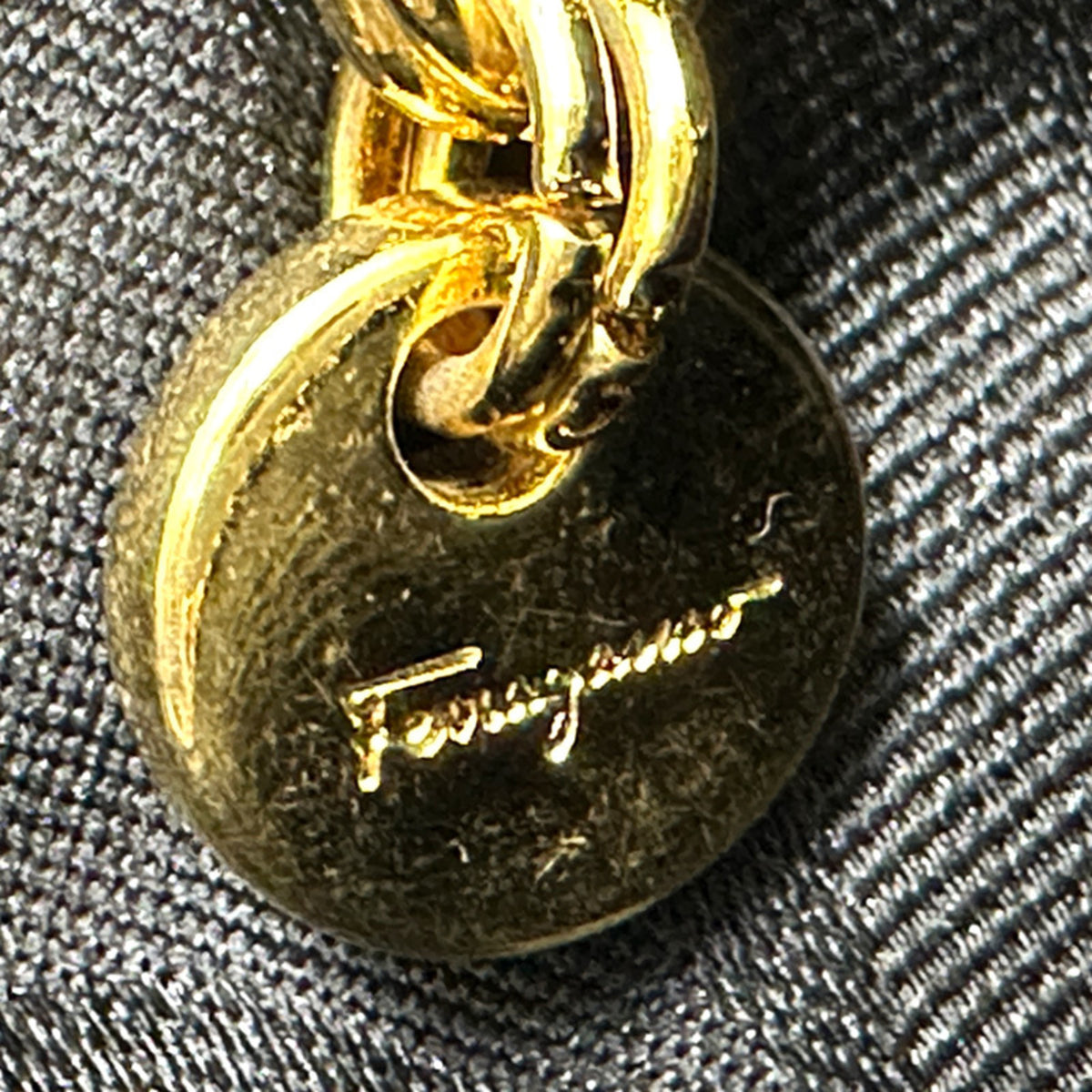 Salvatore Ferragamo Black Nylon Shoulder Bag (Pre-Owned)