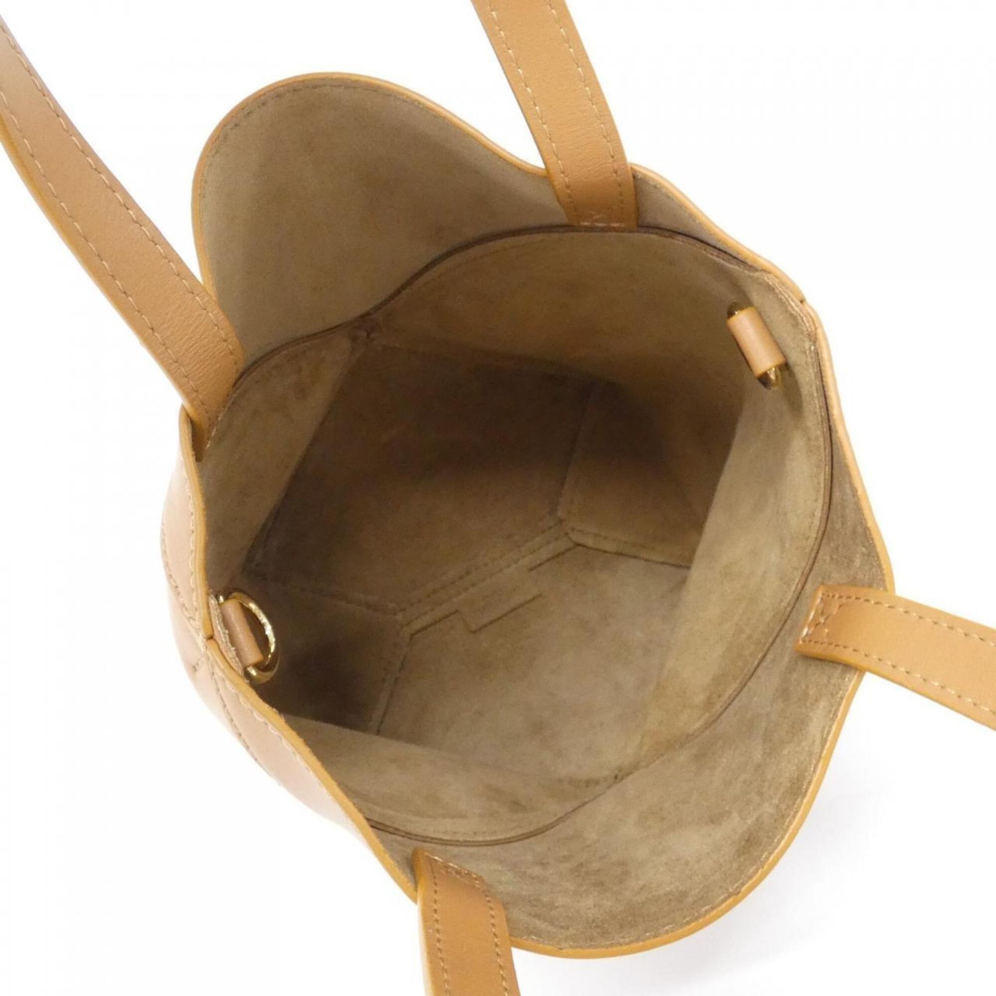 Loewe Beige Leather Handbag (Pre-Owned)