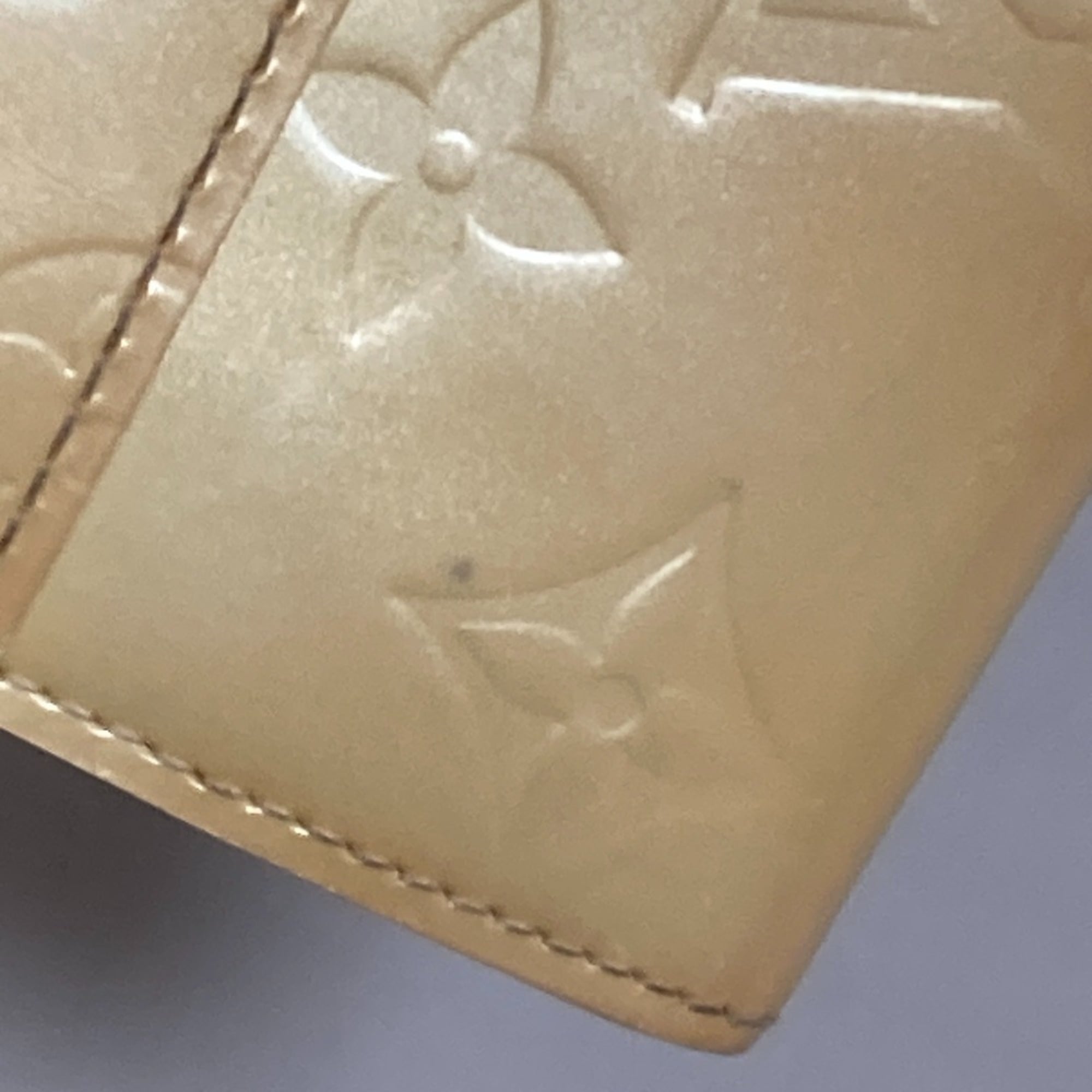Louis Vuitton Vernis Yellow Vernis Long Wallet (Bi-Fold) (Pre-Owned)