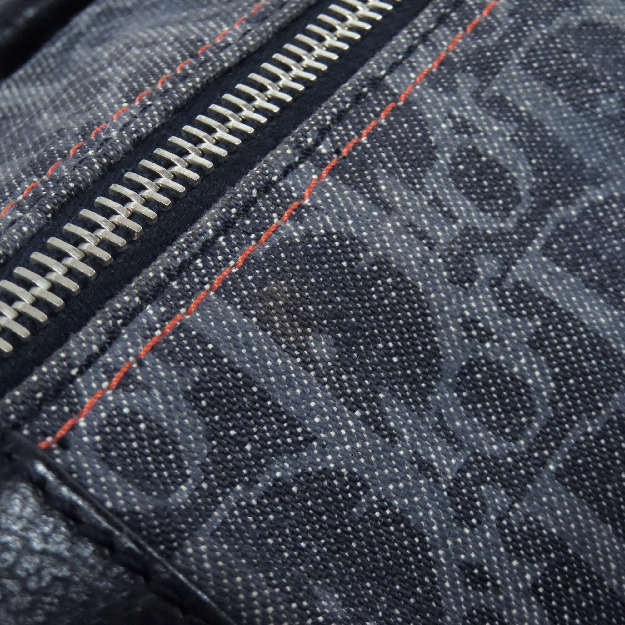 Christian Dior Black Canvas Leather Handbag (Pre-Owned)