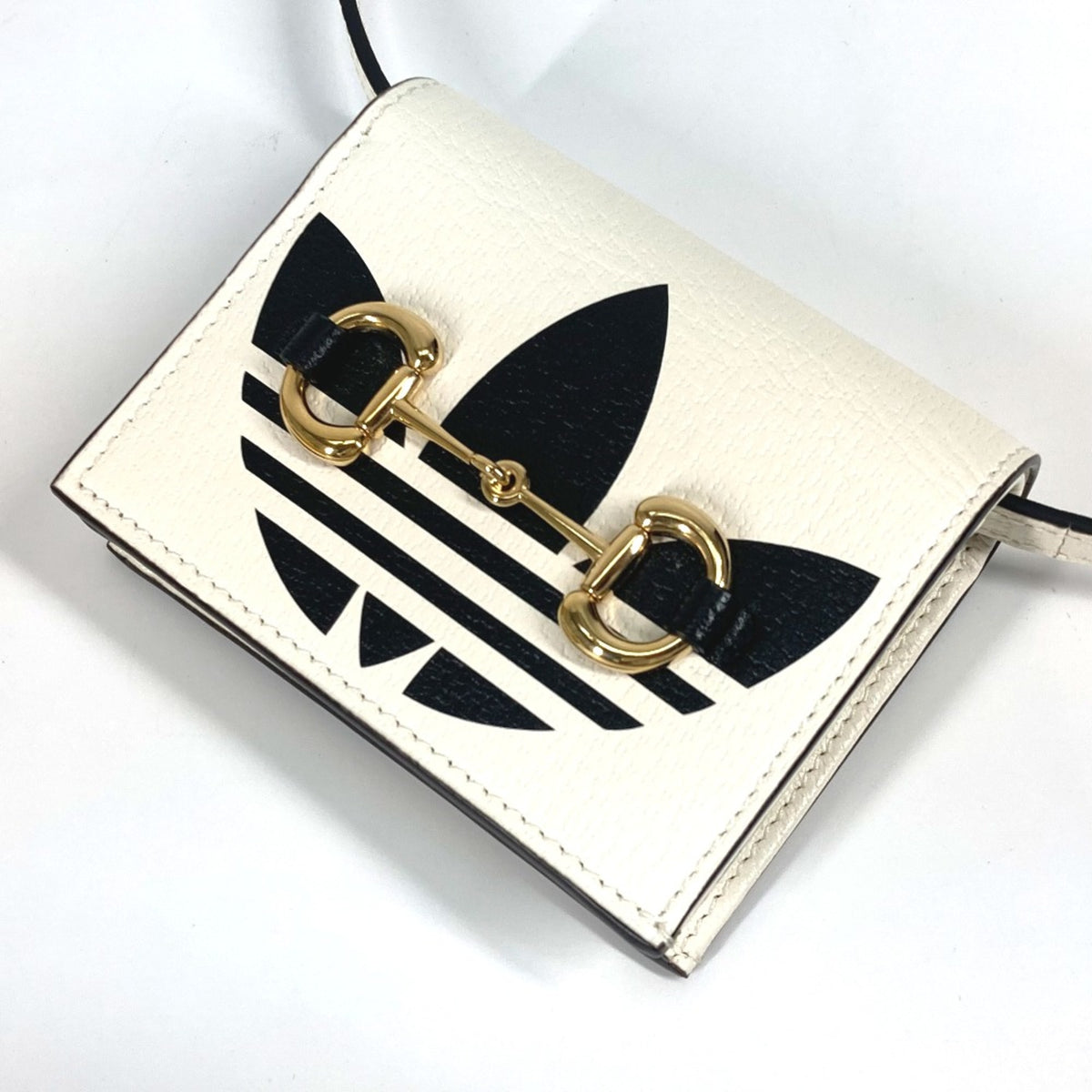 Gucci White Leather Wallet (Bi-Fold) (Pre-Owned)