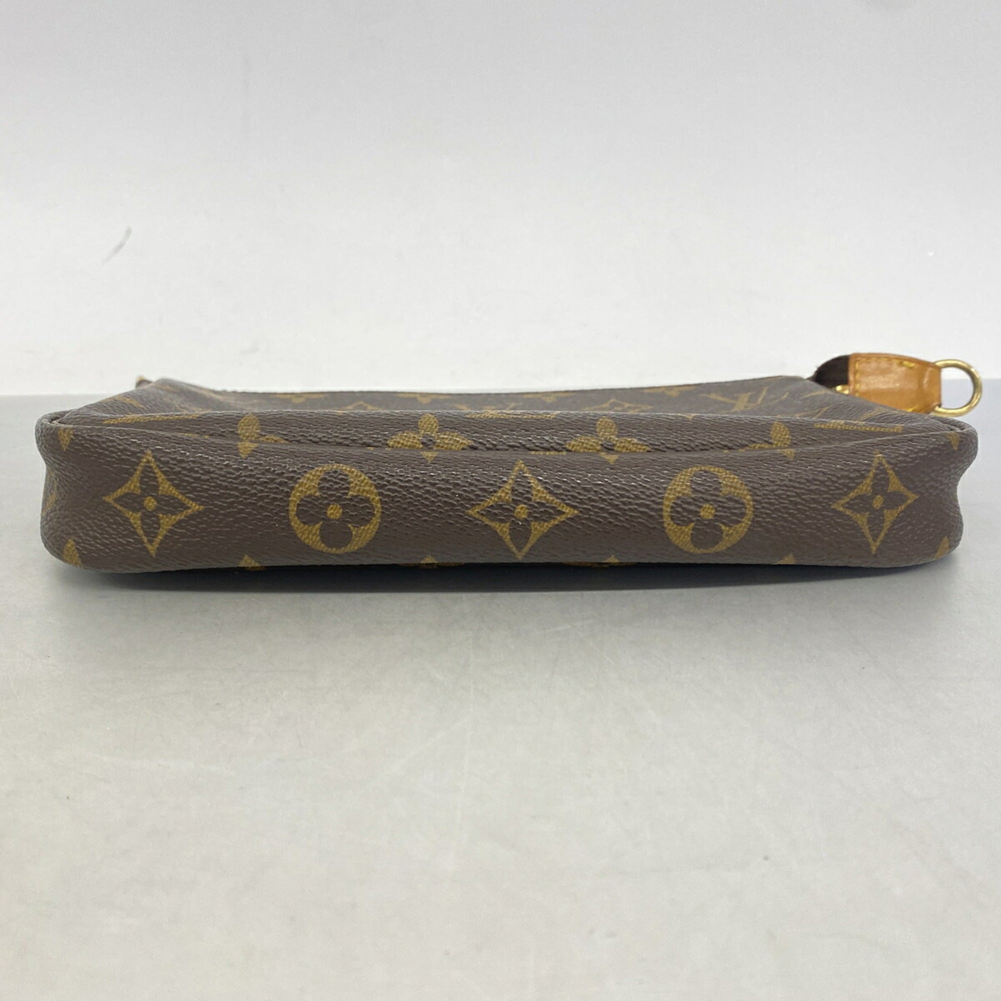 Louis Vuitton Brown Pouch (Pre-Owned)